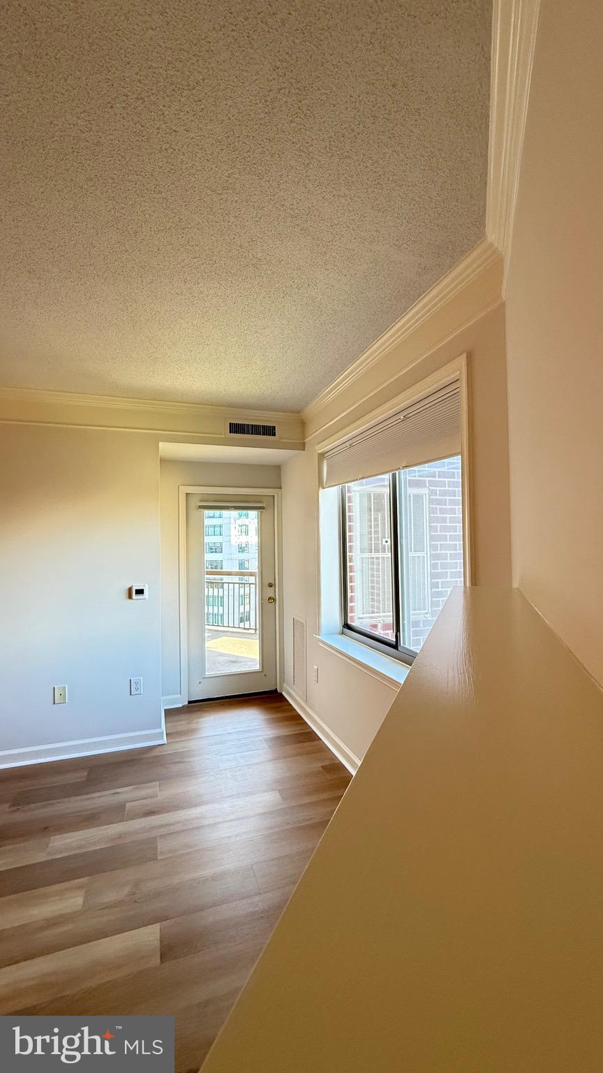 VIRGINIA SQUARE - Residential