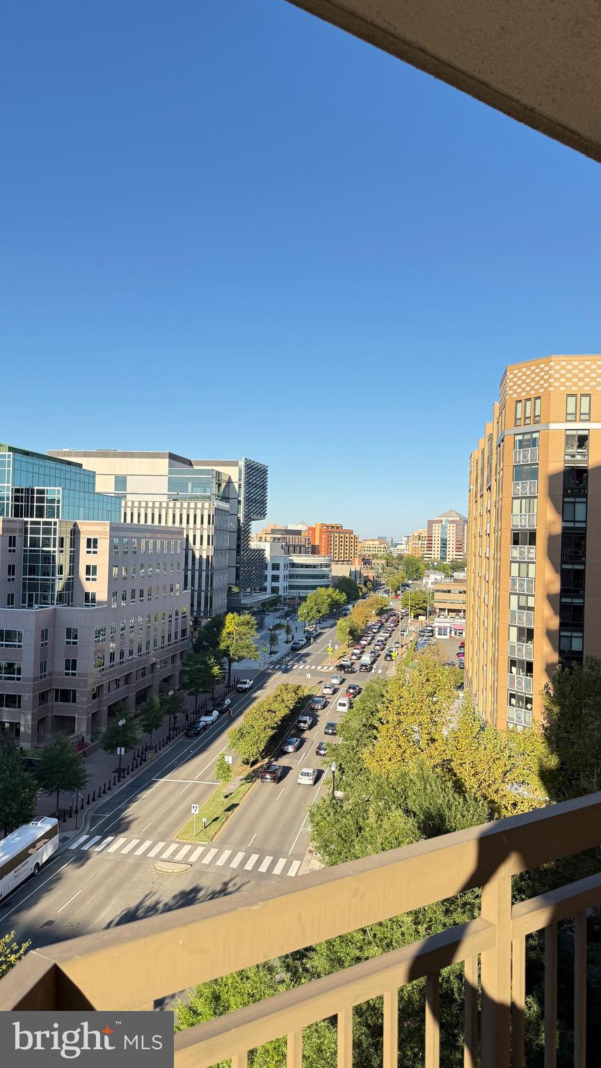 VIRGINIA SQUARE - Residential