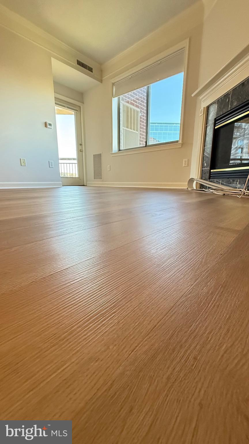 VIRGINIA SQUARE - Residential