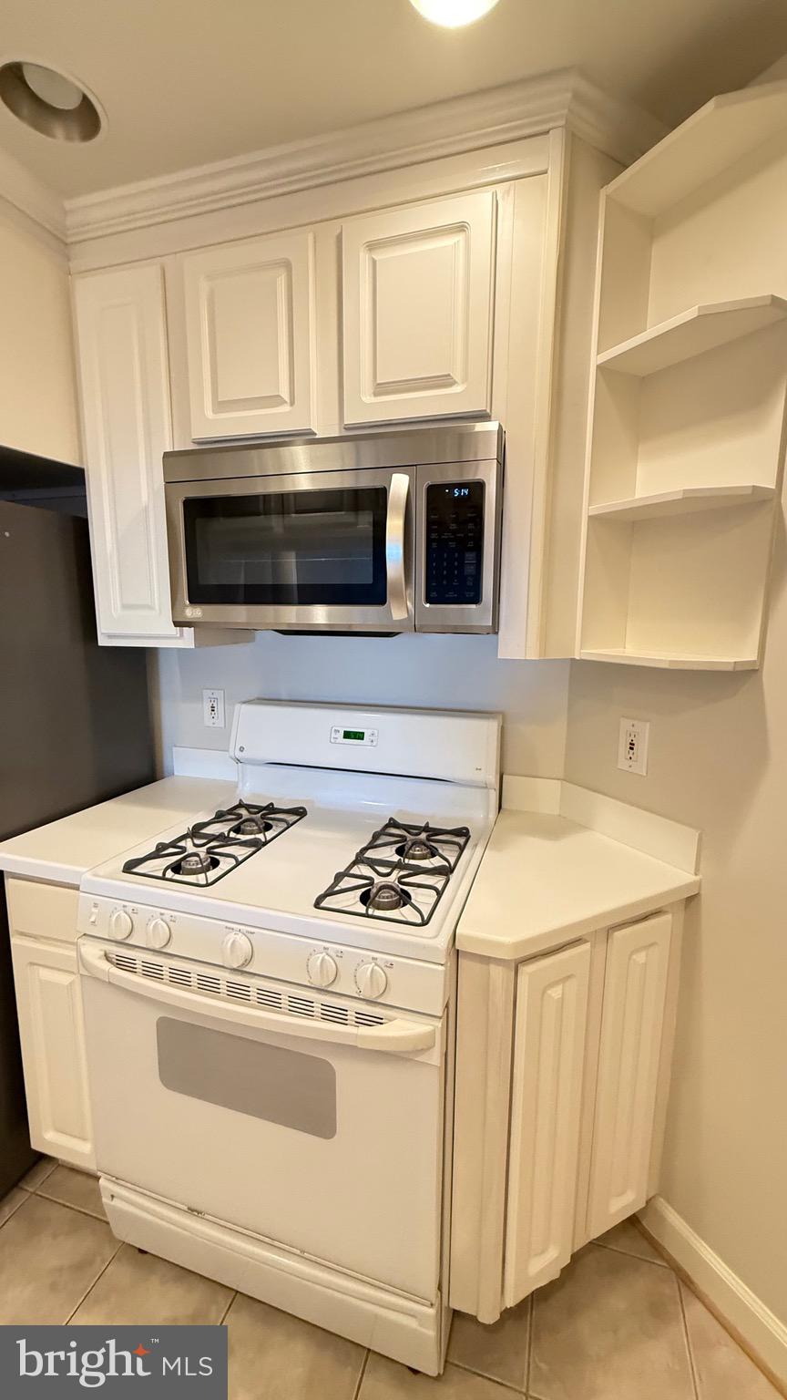 VIRGINIA SQUARE - Residential