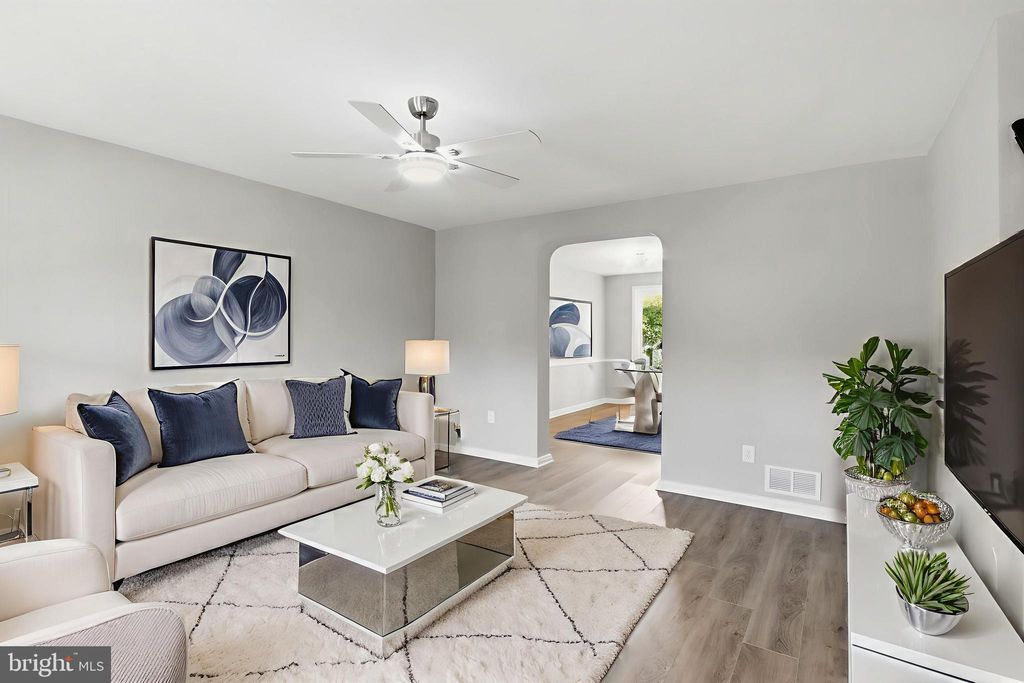 Photo of 630 Braeside Road, BALTIMORE, MD 21229 (MLS # MDBC2144794)