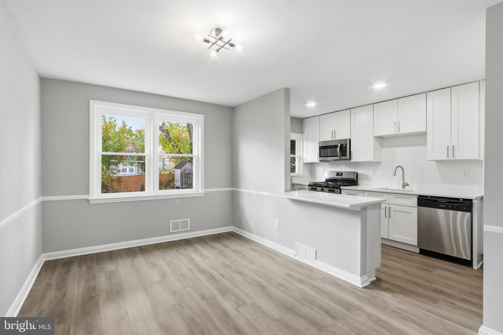 WESTOWNE - Residential