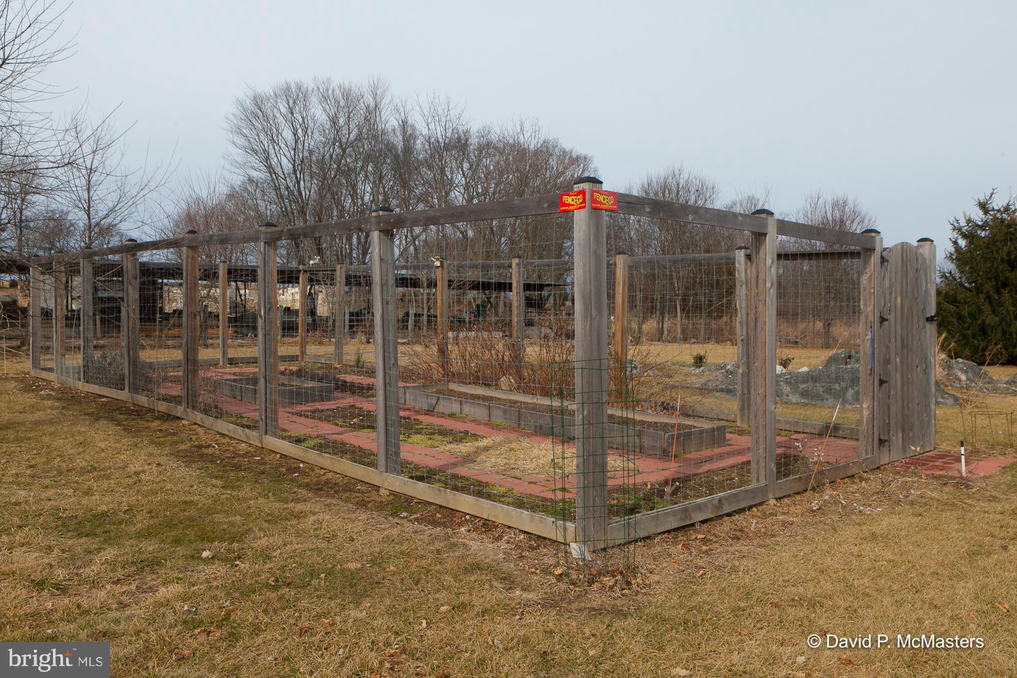 SWAN DALE FARMS - Residential