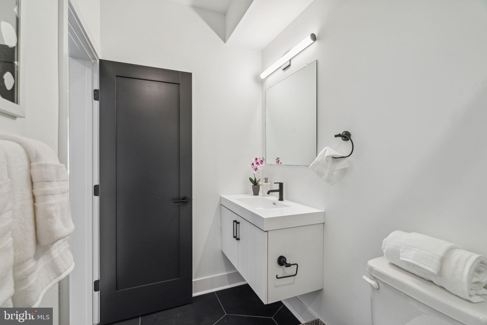 FERN ROCK - Residential Lease