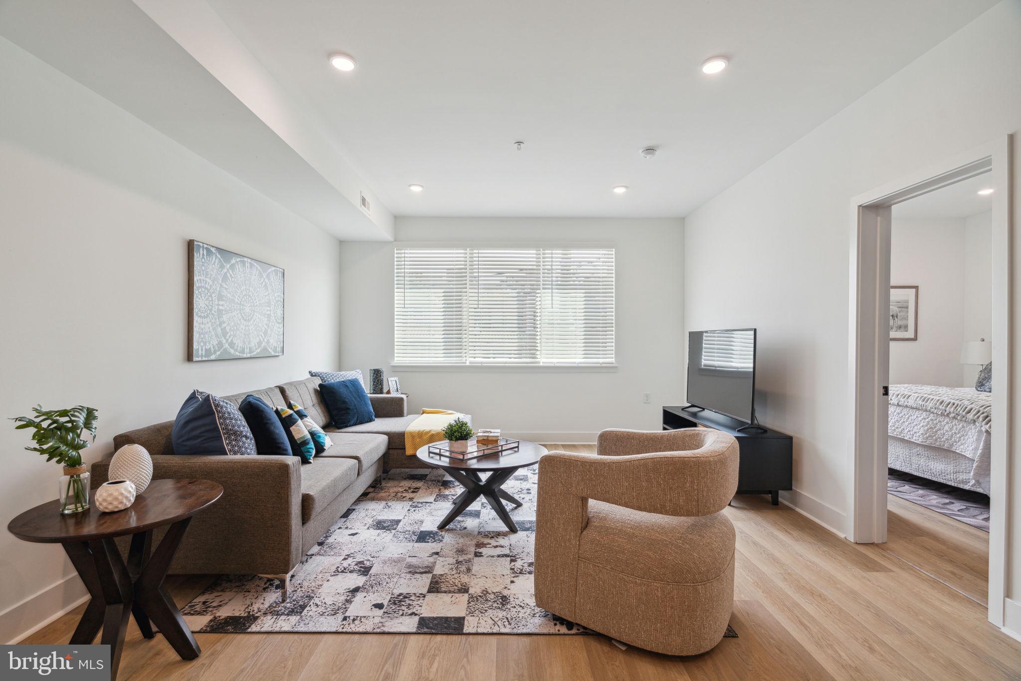 FERN ROCK - Residential Lease