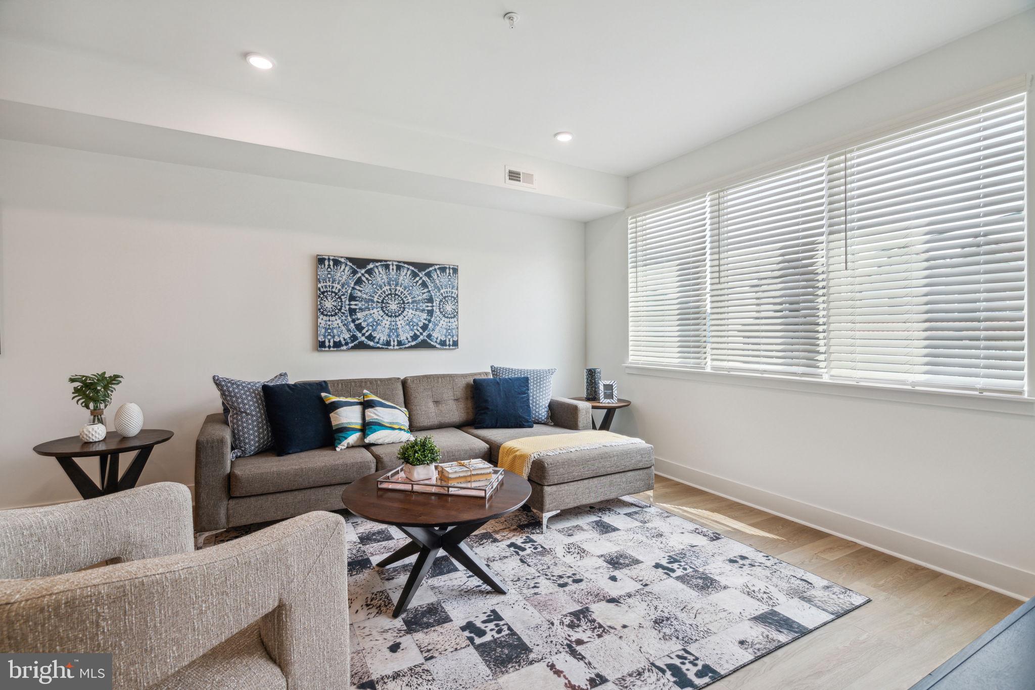 FERN ROCK - Residential Lease