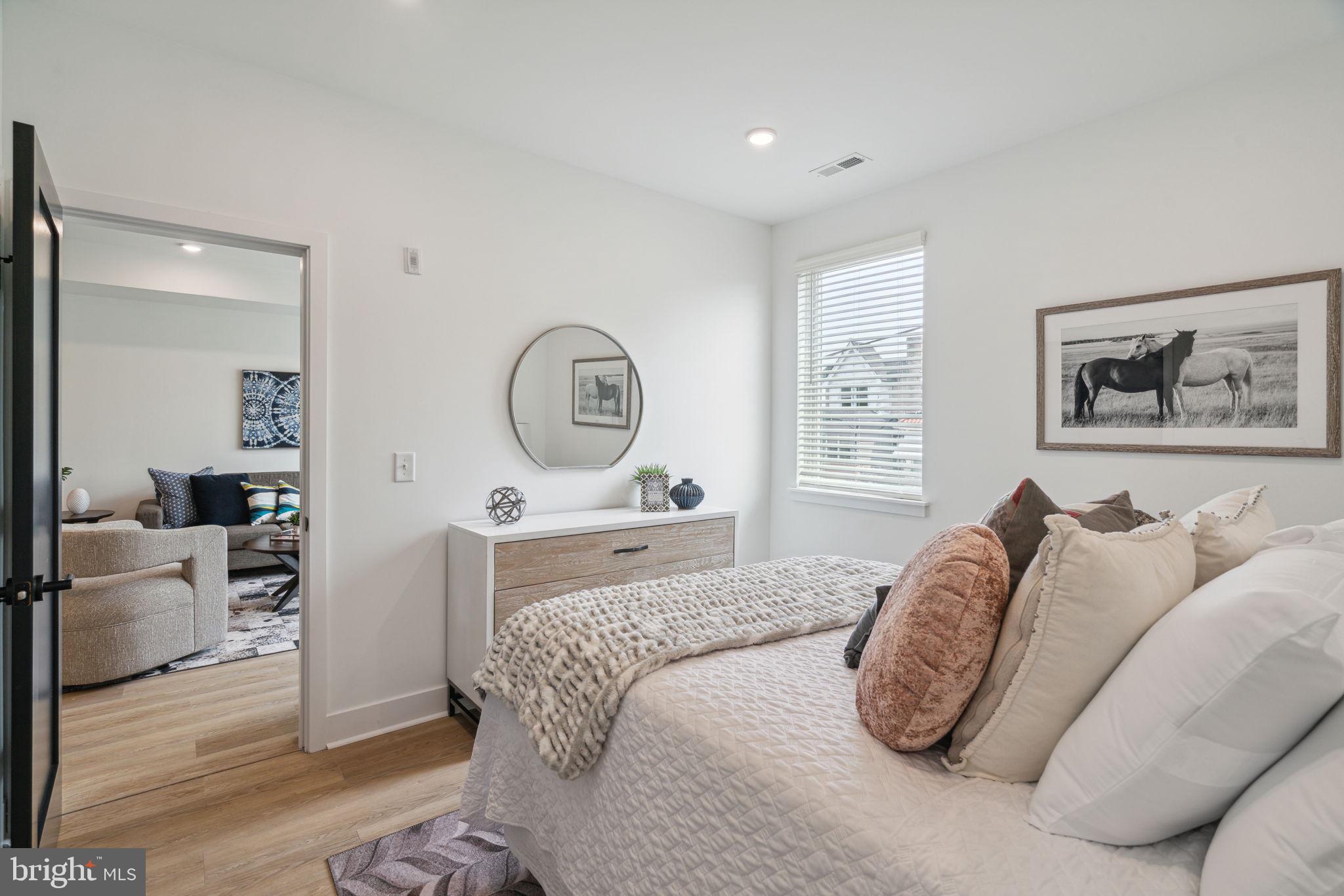 FERN ROCK - Residential Lease