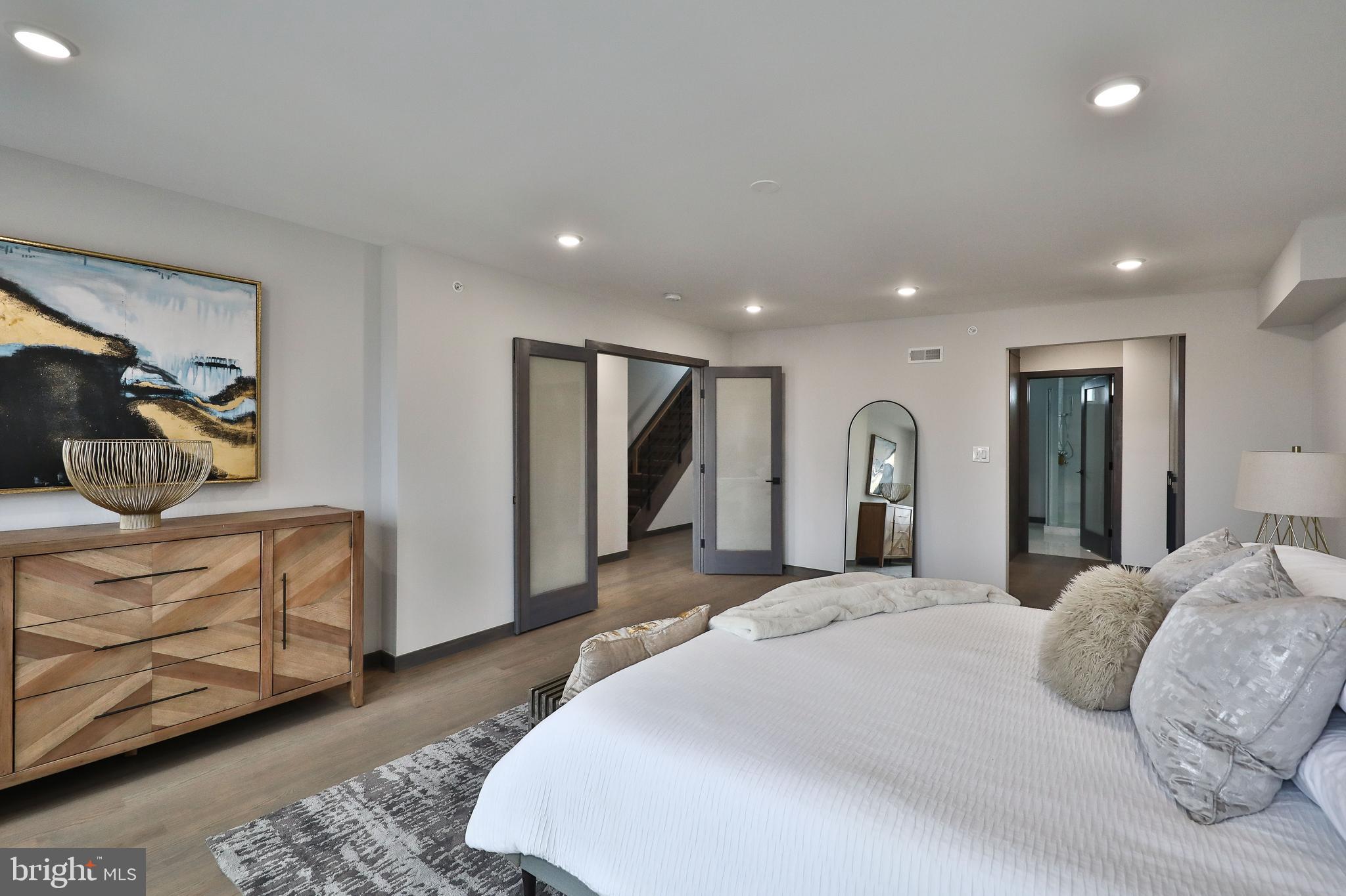 BELLA VISTA - Residential Lease