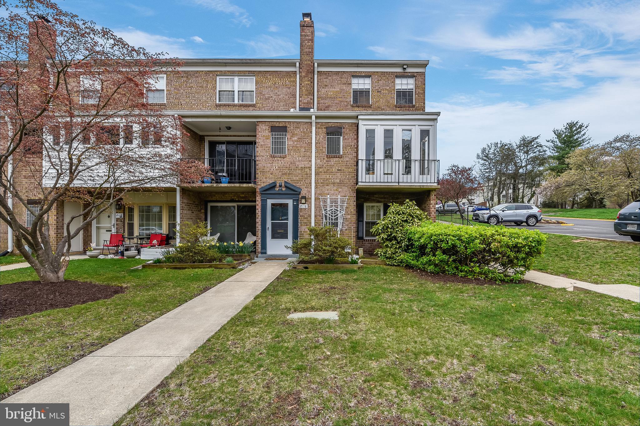 CHARLESTOWNE VILLAGE - Residential