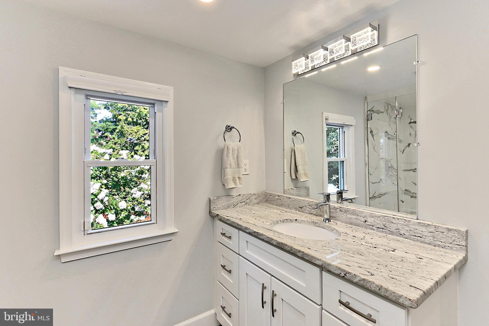 CLAREMONT - Residential