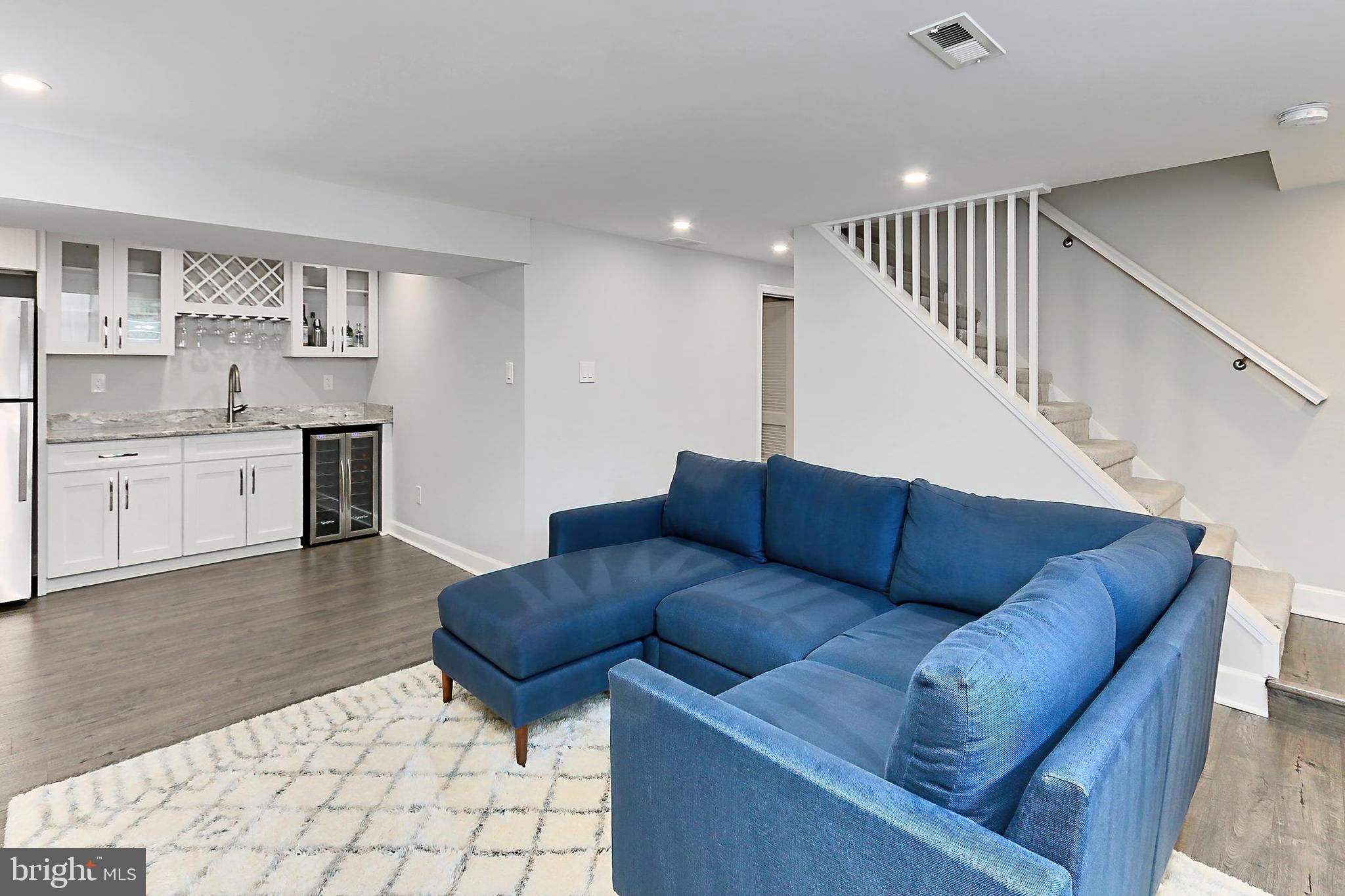 CLAREMONT - Residential