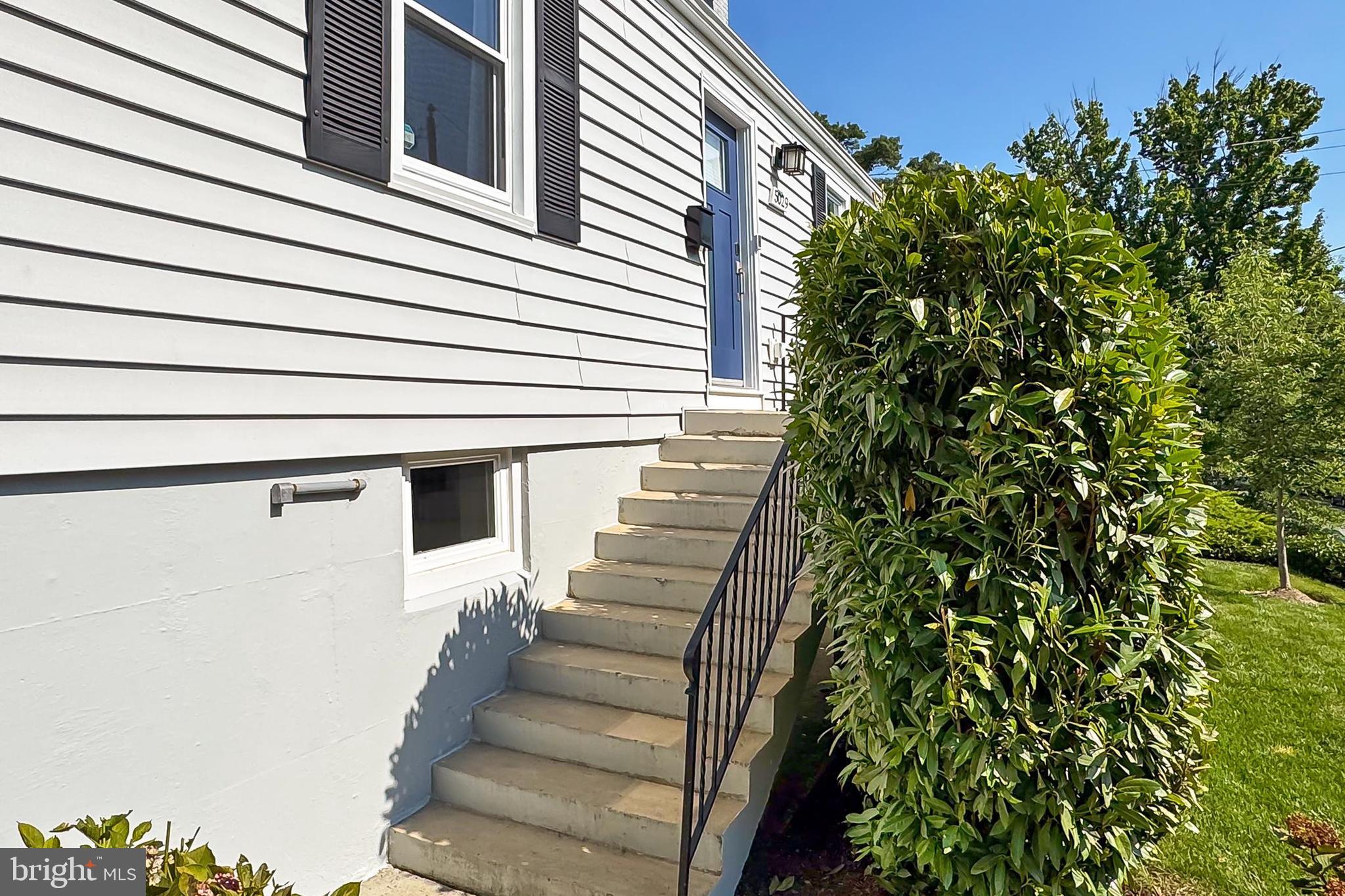 CLAREMONT - Residential