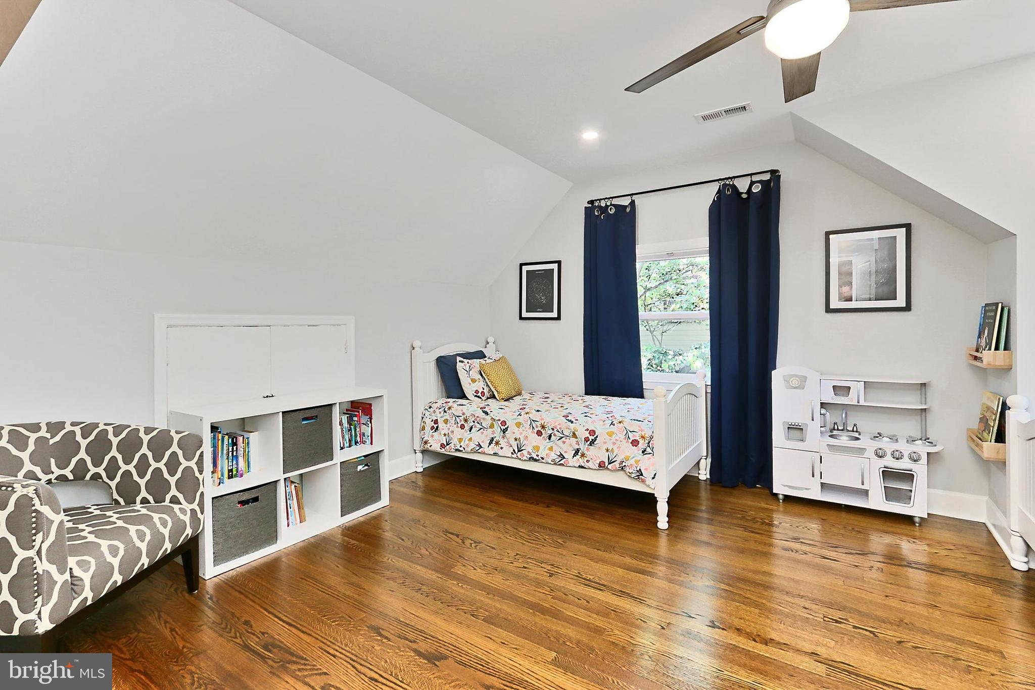 CLAREMONT - Residential