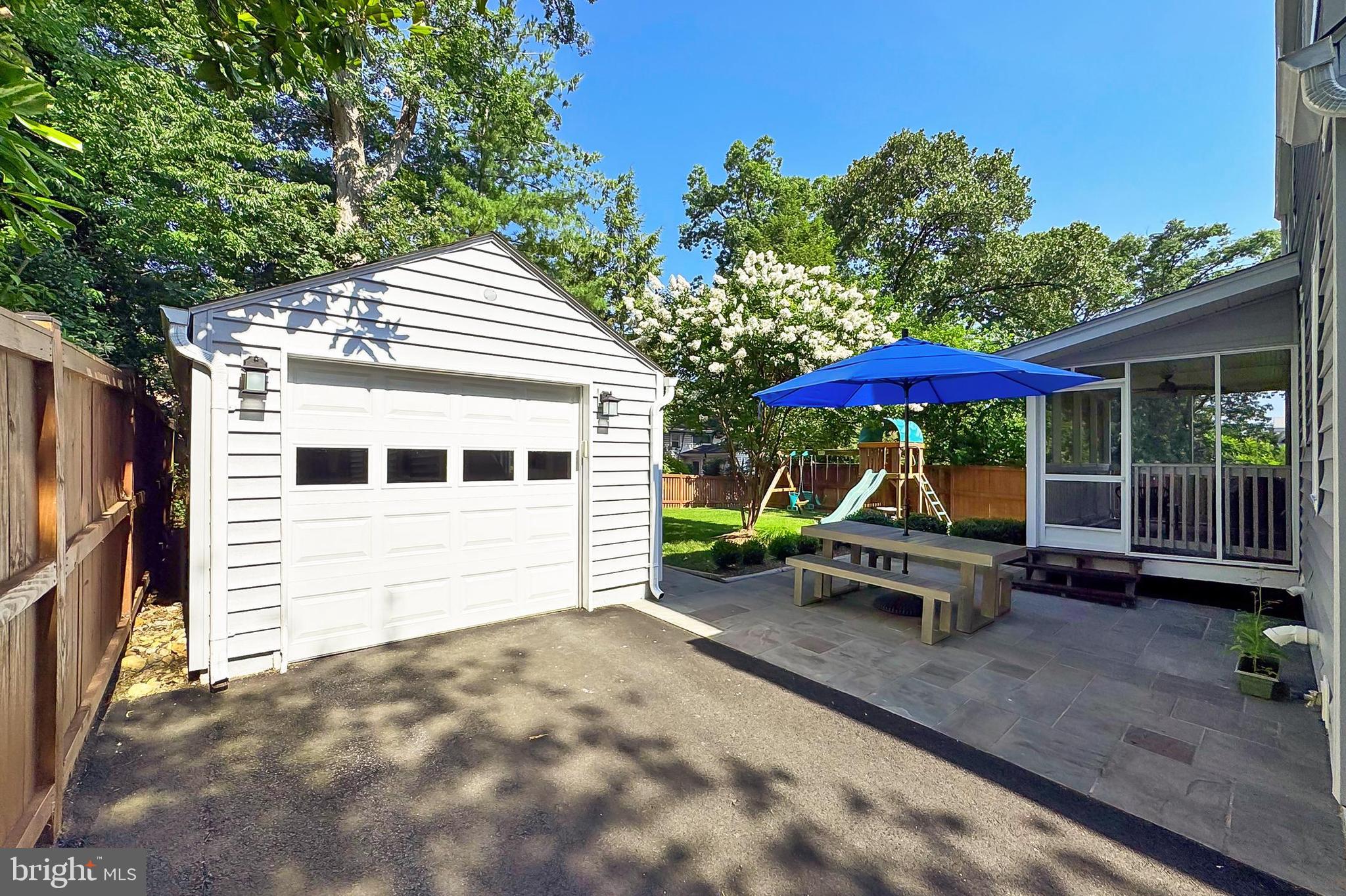 CLAREMONT - Residential