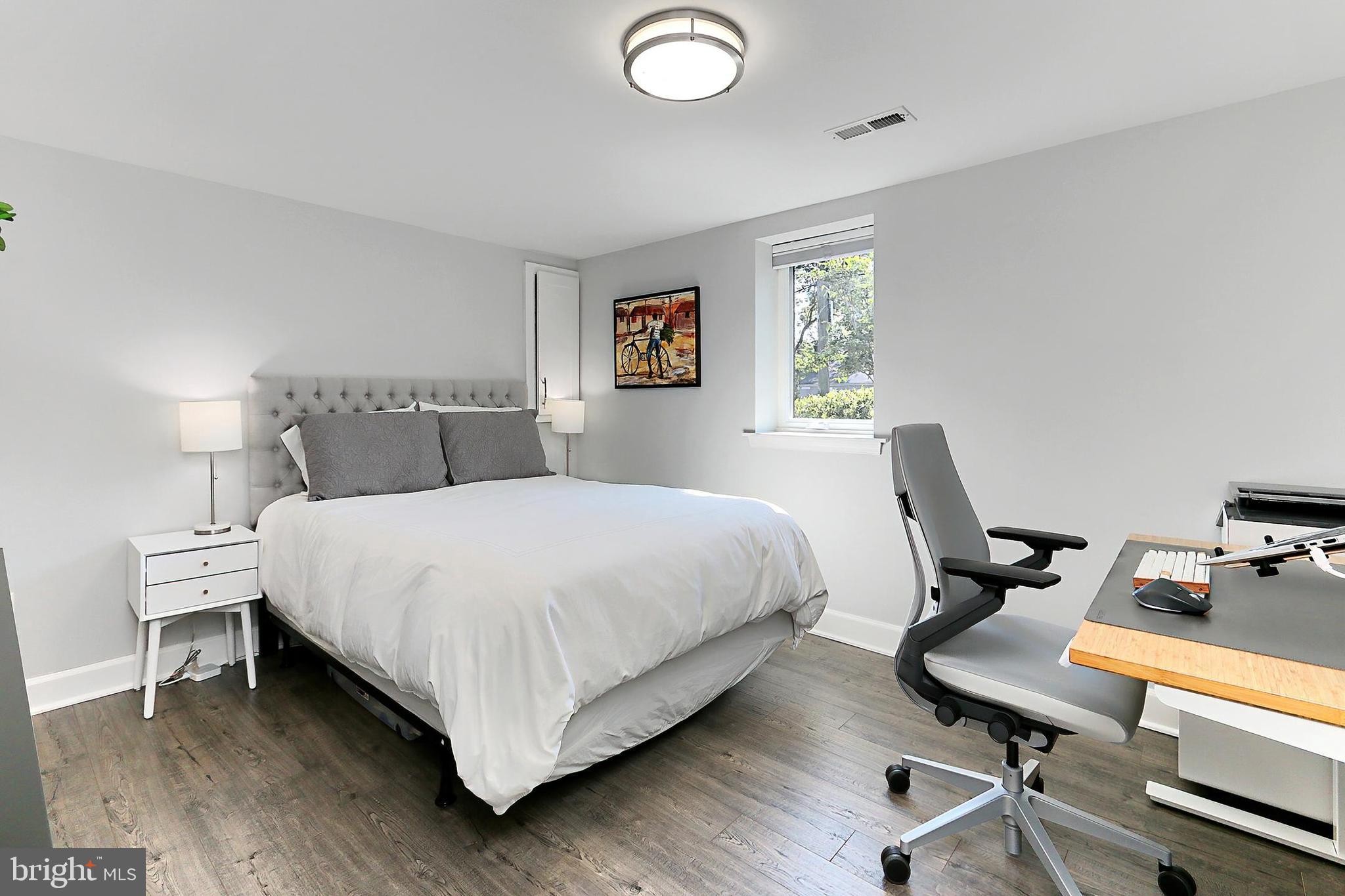 CLAREMONT - Residential