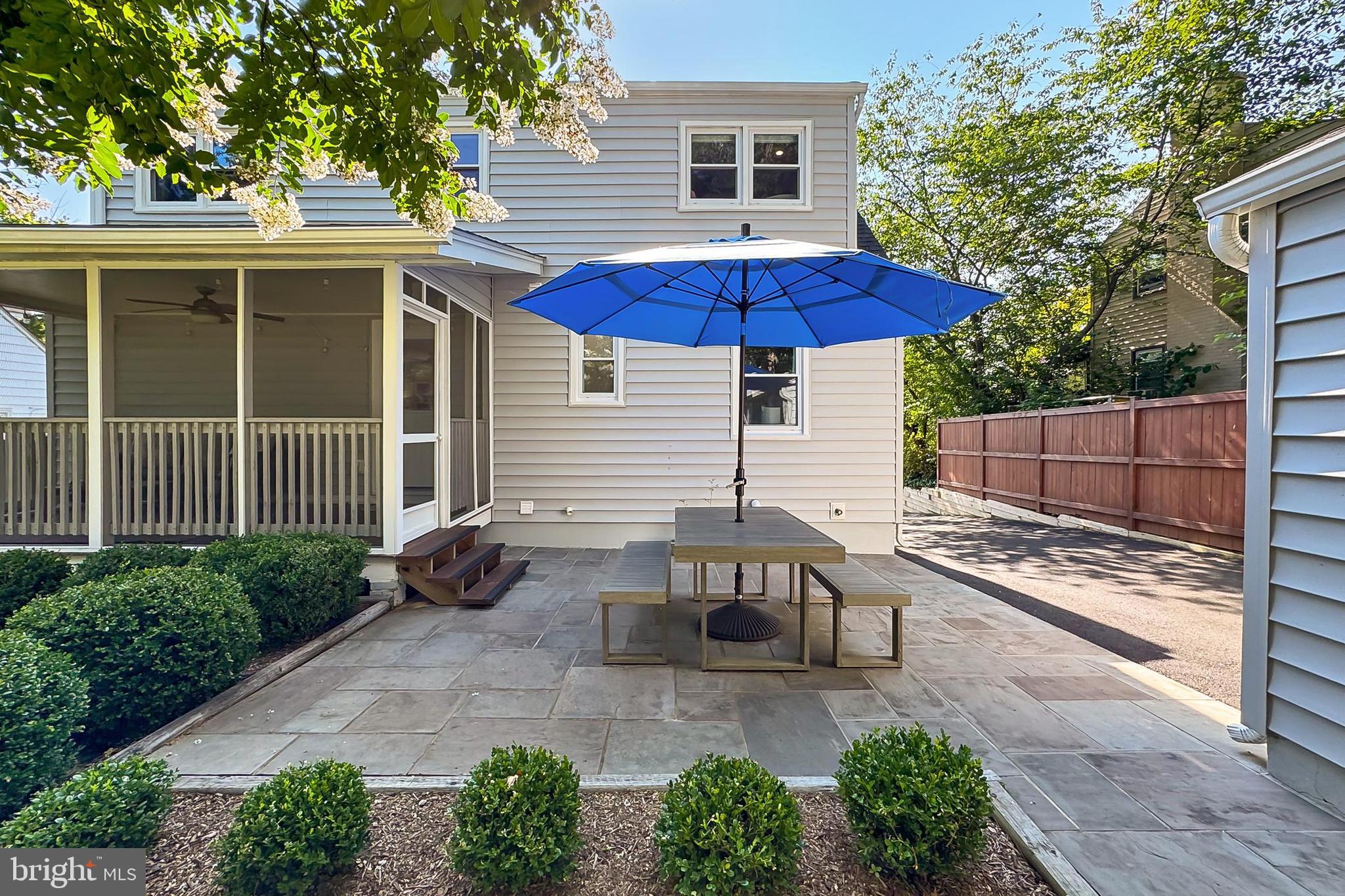 CLAREMONT - Residential