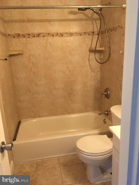 CROFTON MEADOWS - Residential