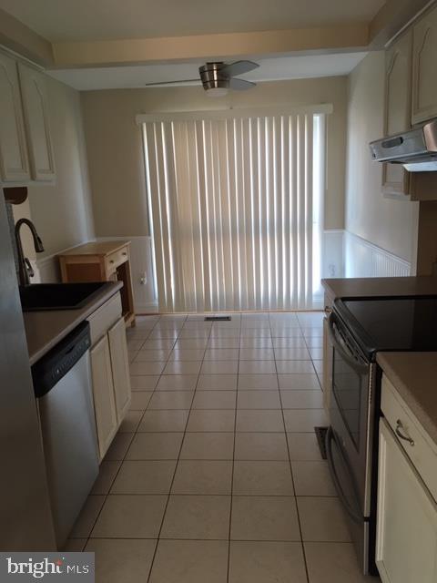 CROFTON MEADOWS - Residential