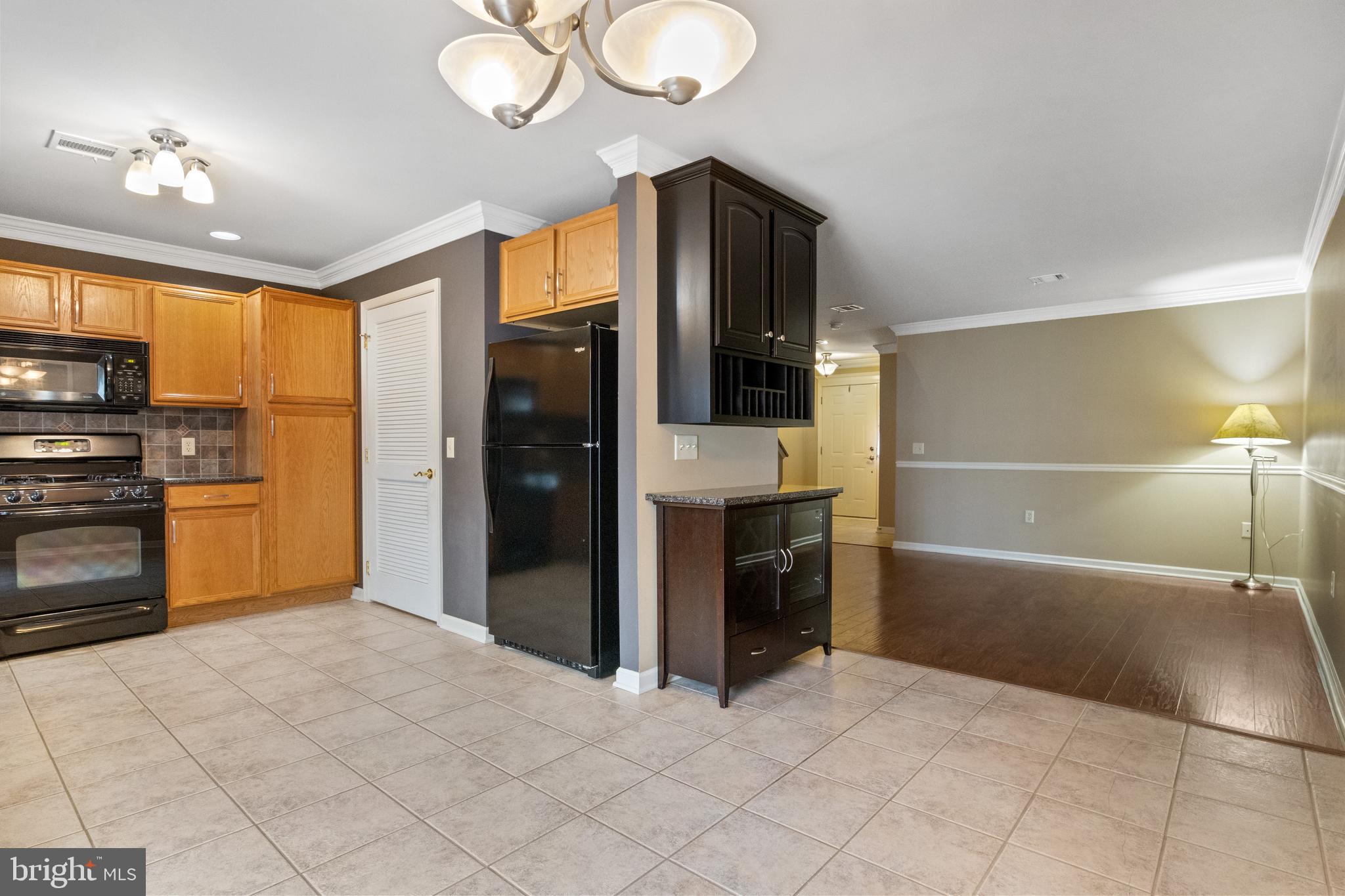 AUTUMN WOODS - Residential