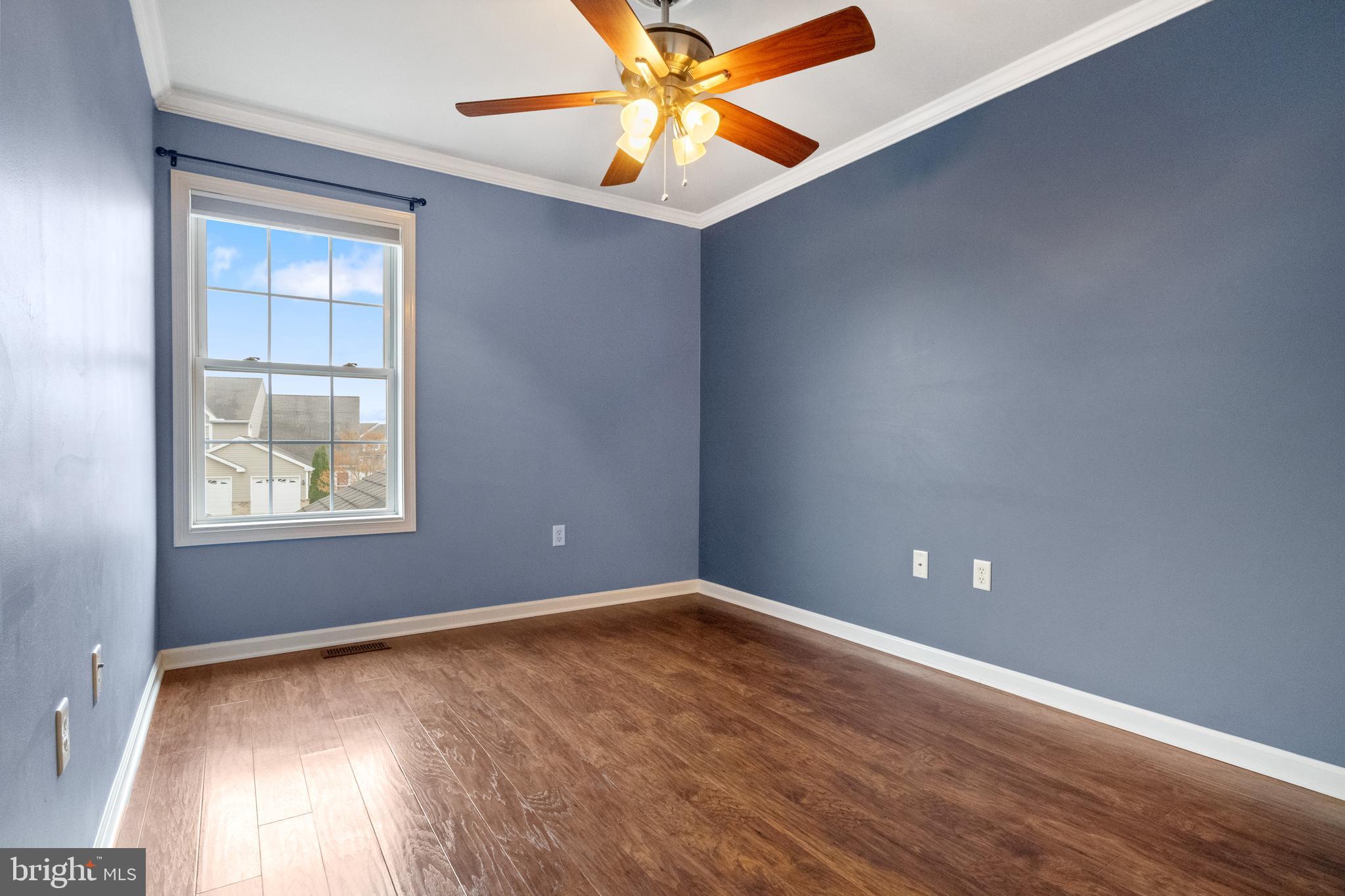 AUTUMN WOODS - Residential