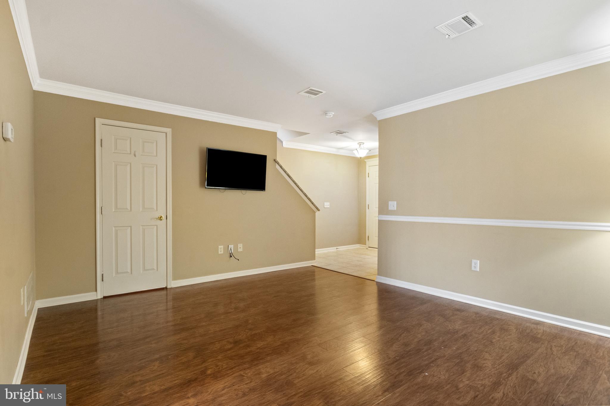 AUTUMN WOODS - Residential