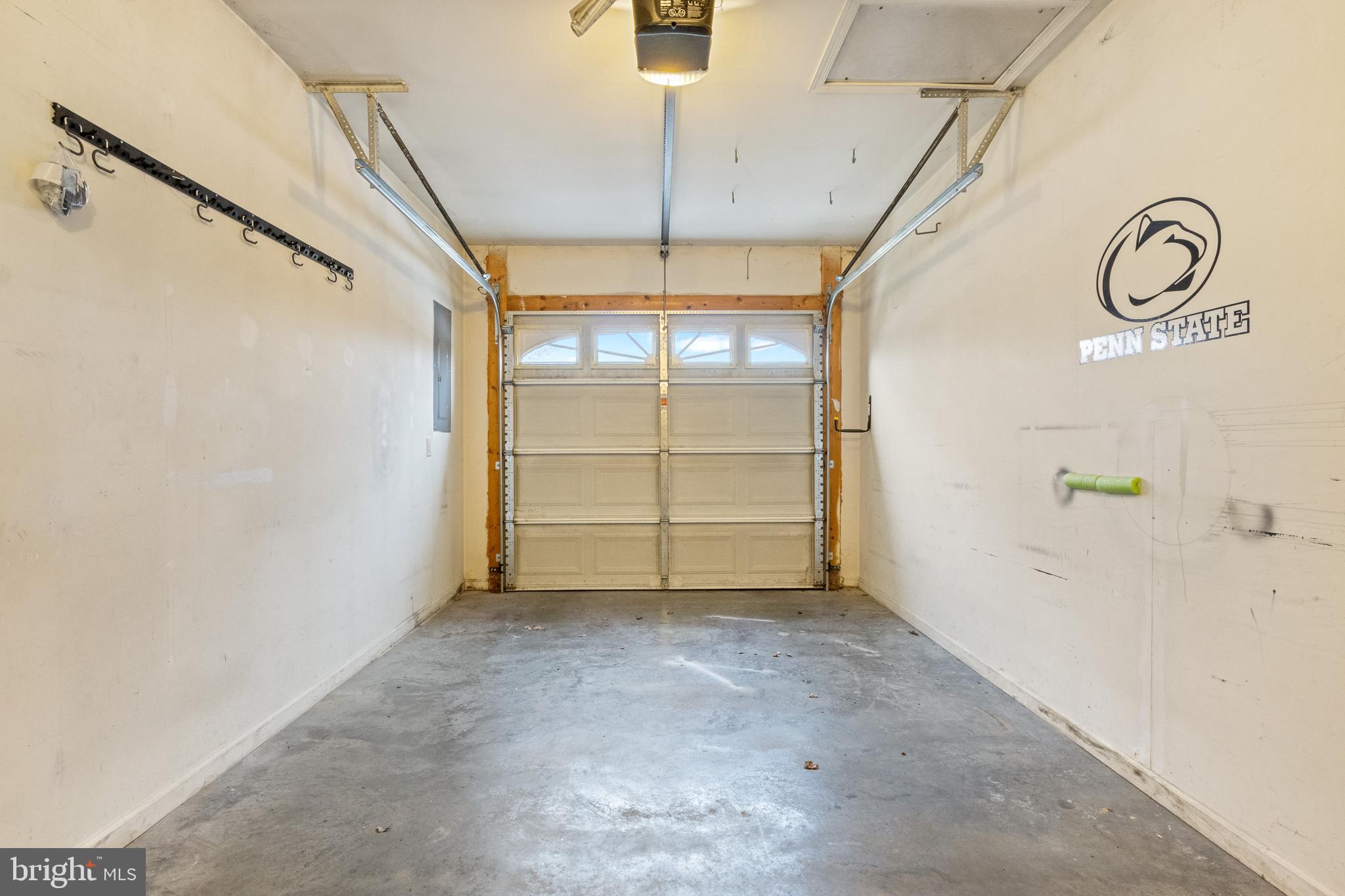 AUTUMN WOODS - Residential