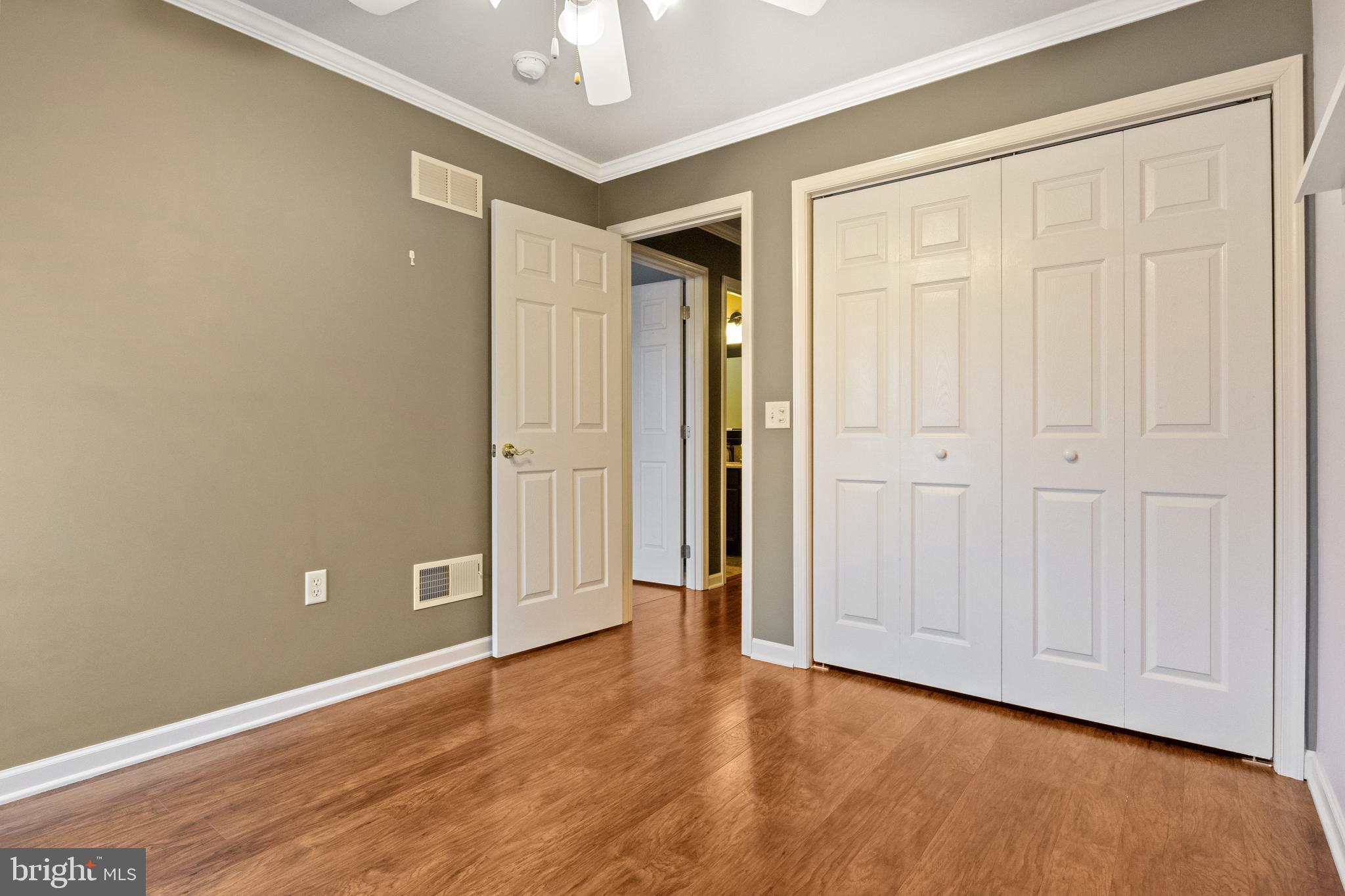 AUTUMN WOODS - Residential