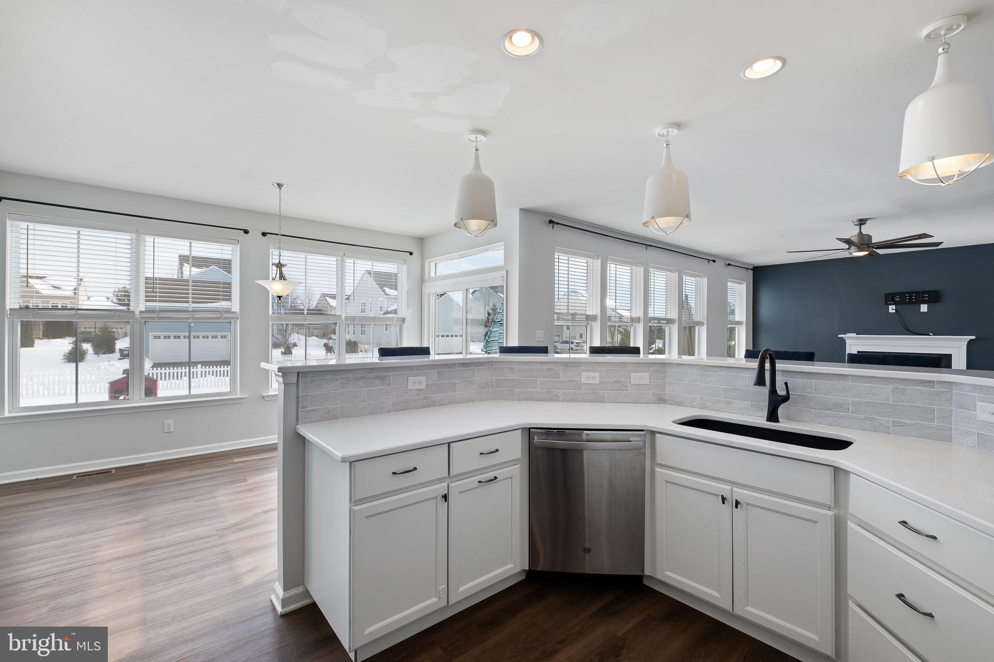 VILLAGE OF BAYBERRY - Residential