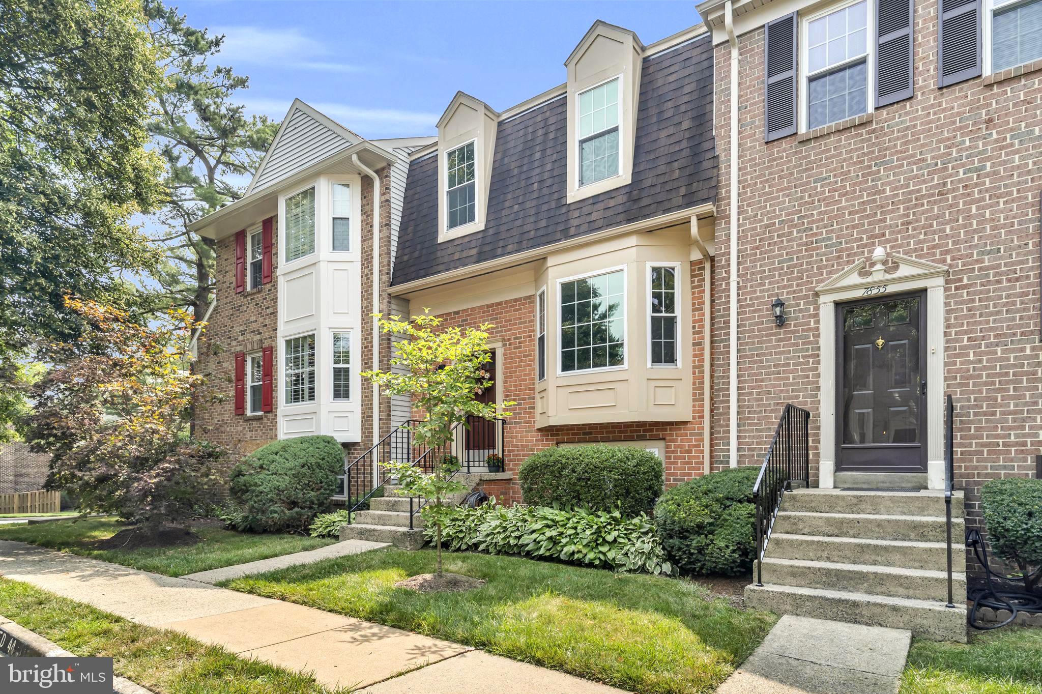 7853 COLONIAL VILLAGE ROW