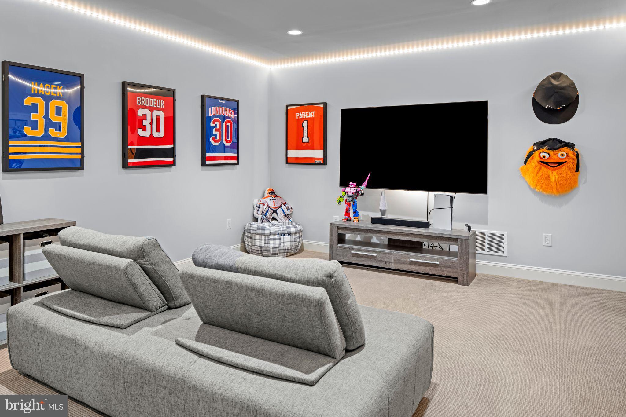 SYCAMORE EDGE - Residential