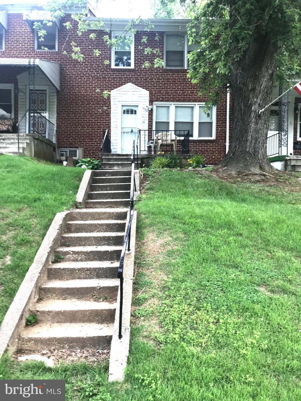 RARELY AVAILABLE, SPACIOUS 3 BEDROOM TOWNHOUSE WITH DECK OFF KITCHEN LEADING TO YOUR PARKING SPACE. HARDWOOD FLOORS. GAS COOKING. CONVENIENTLY LOCATED NEAR SHOPPING AND DINING. EASY ACCESS TO I 70 & I695. TENANT PAYS THE WATER BILL. NO PETS. NON-SMOKING APPLICANTS ONLY. **MUST HAVE A MINIMUM CREDIT SCORE OF 640**.