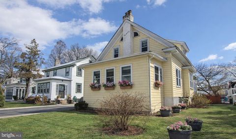 612 W MAGNOLIA AVENUE ALDAN PA 19018