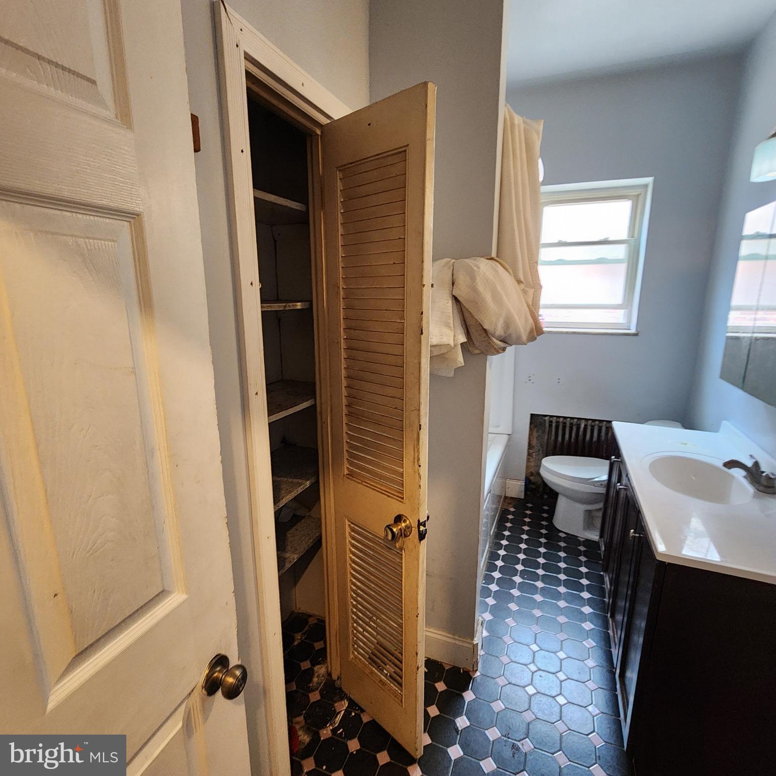 GERMANTOWN - Residential