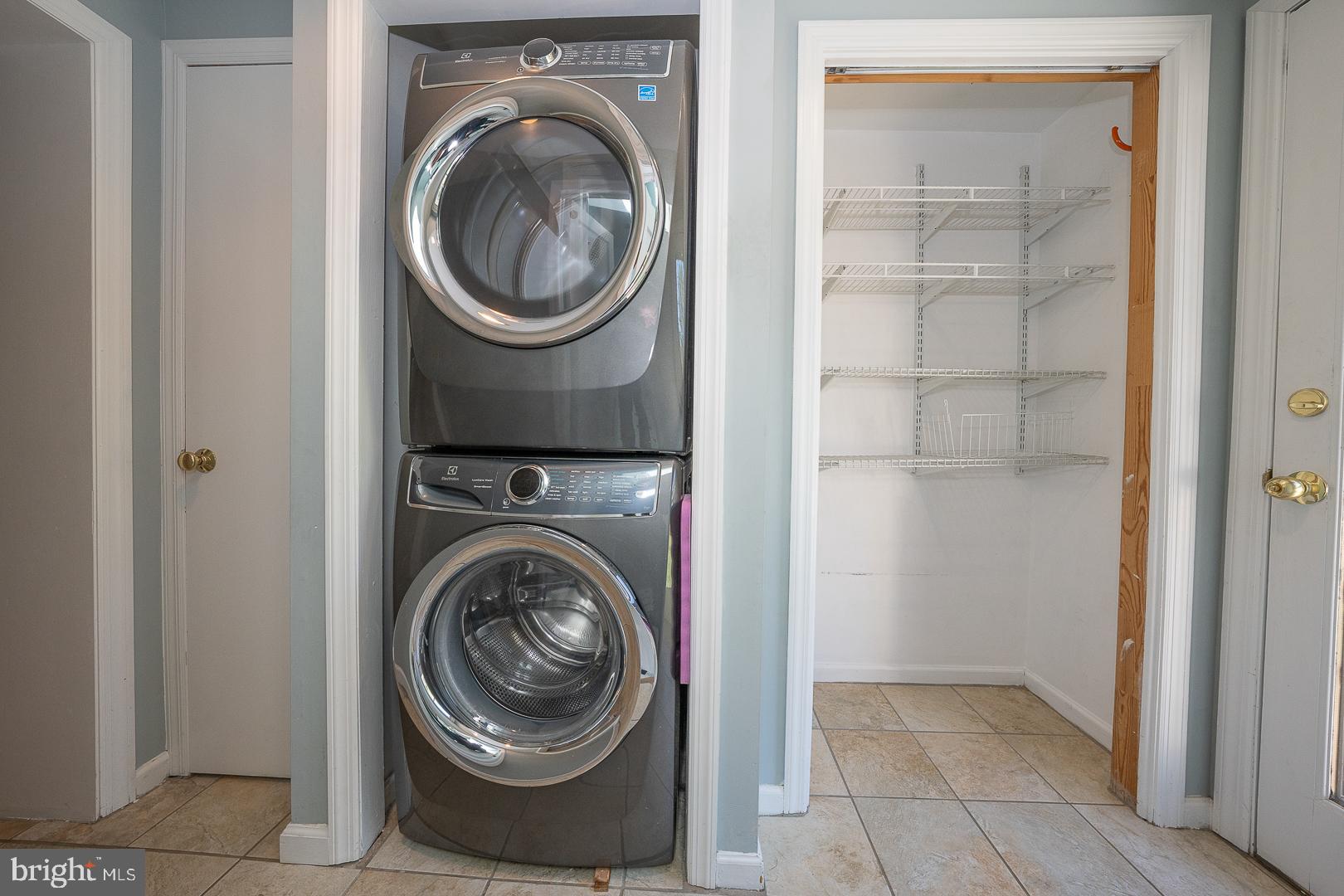 SCENIC HILLS - Residential