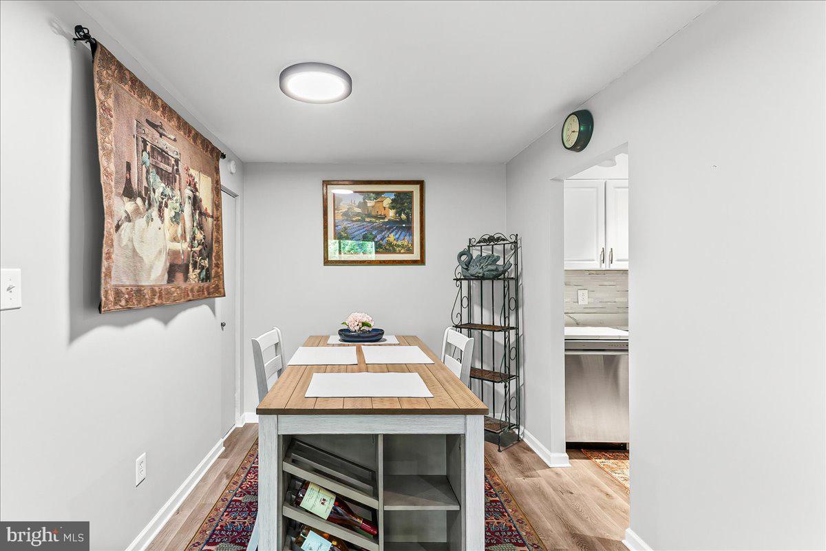 FOX VALLEY - Residential
