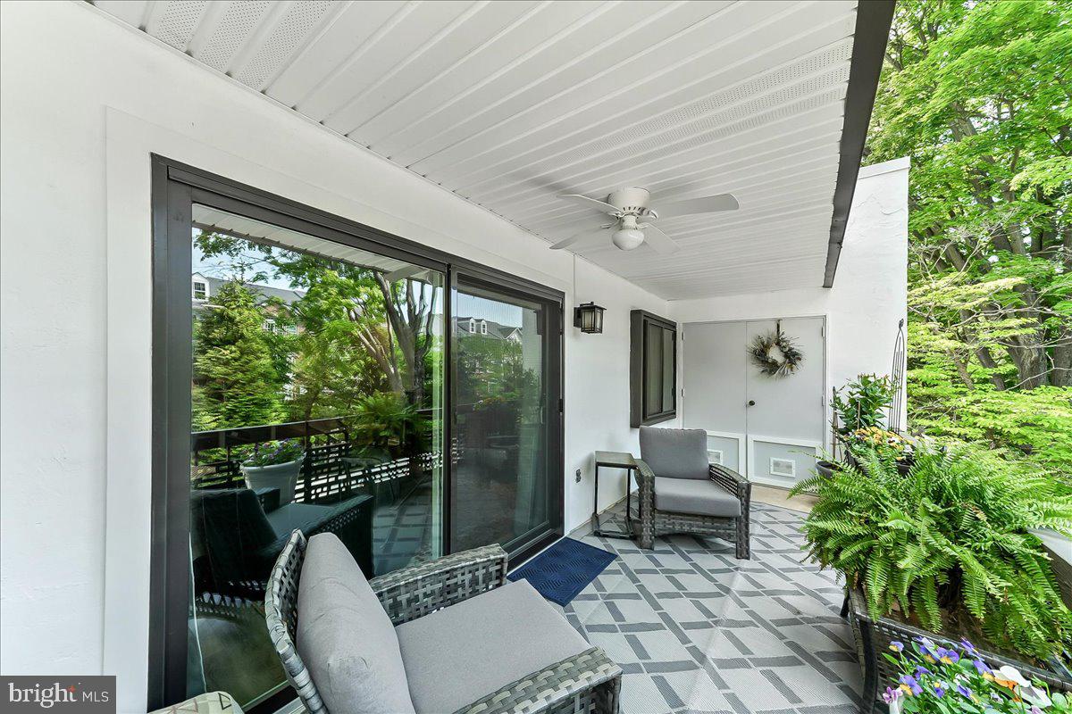 FOX VALLEY - Residential