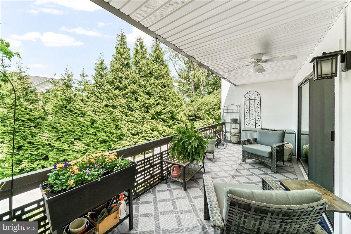 FOX VALLEY - Residential