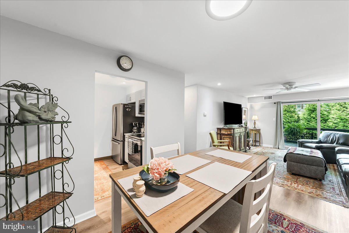 FOX VALLEY - Residential