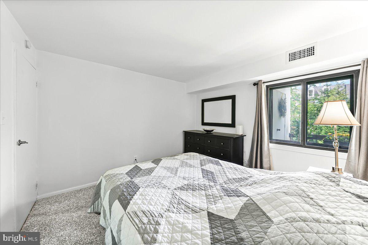 FOX VALLEY - Residential