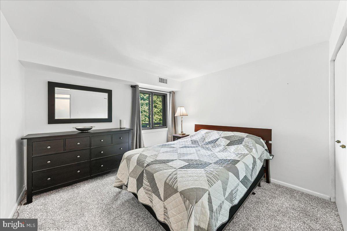 FOX VALLEY - Residential