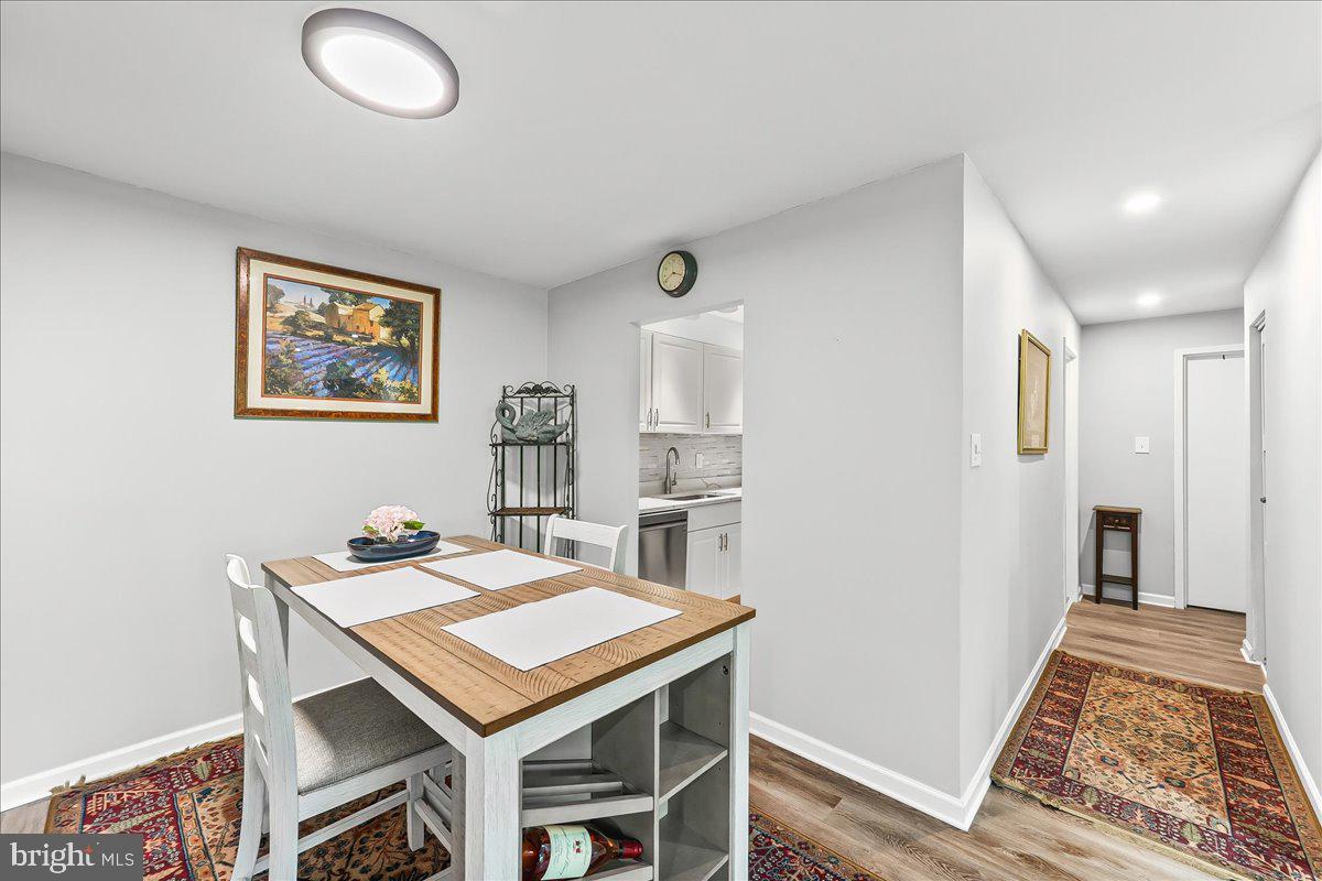 FOX VALLEY - Residential