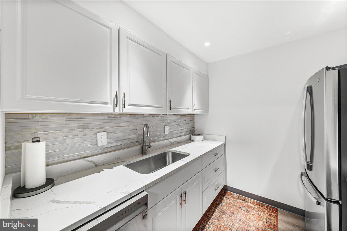 FOX VALLEY - Residential