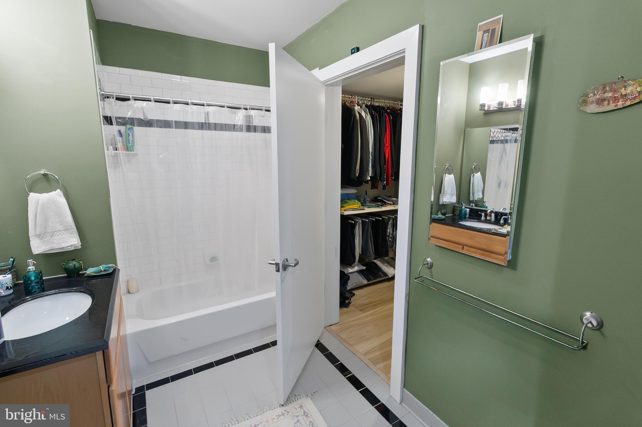 DOWNTOWN - Residential