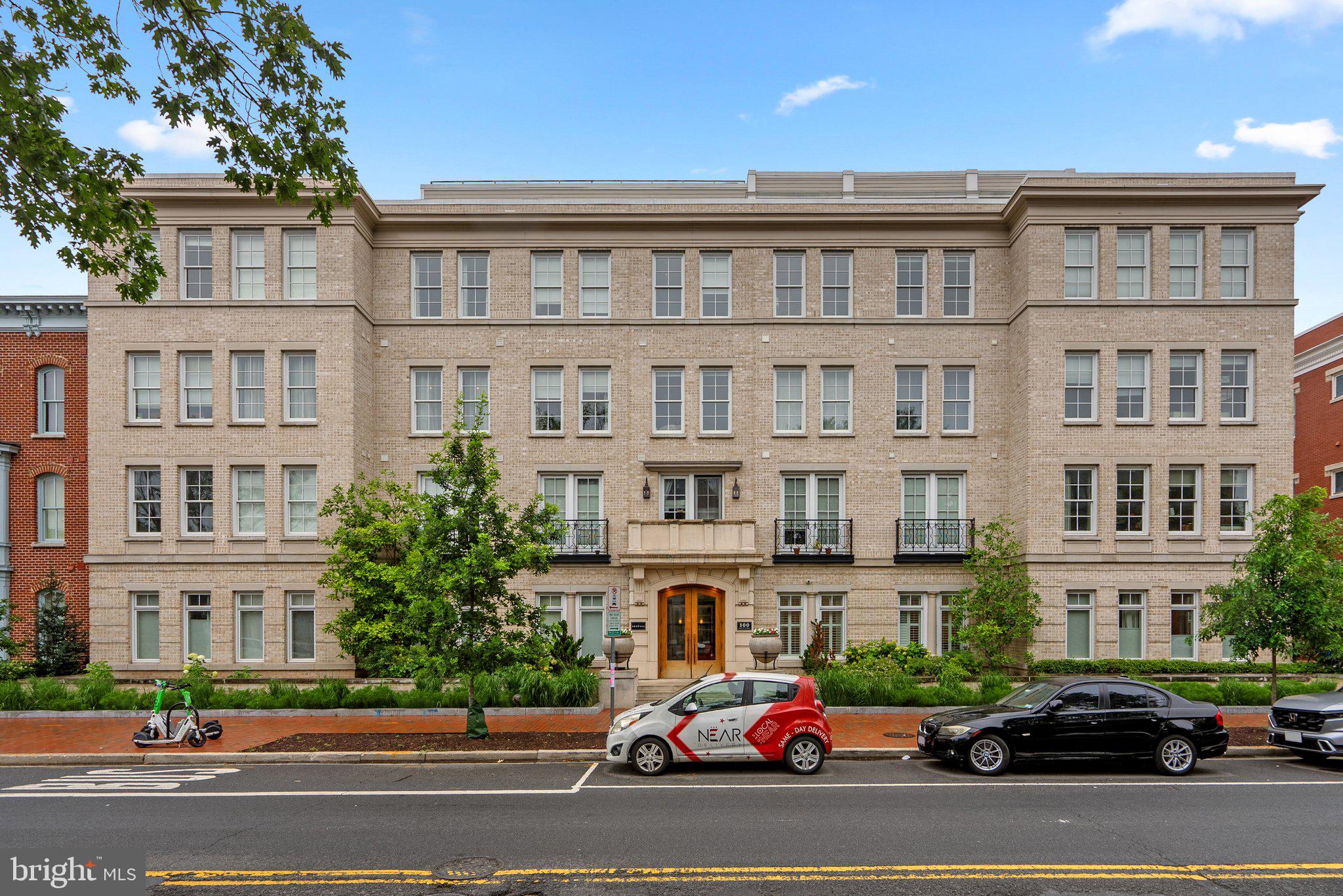 300 8TH STREET NE 102