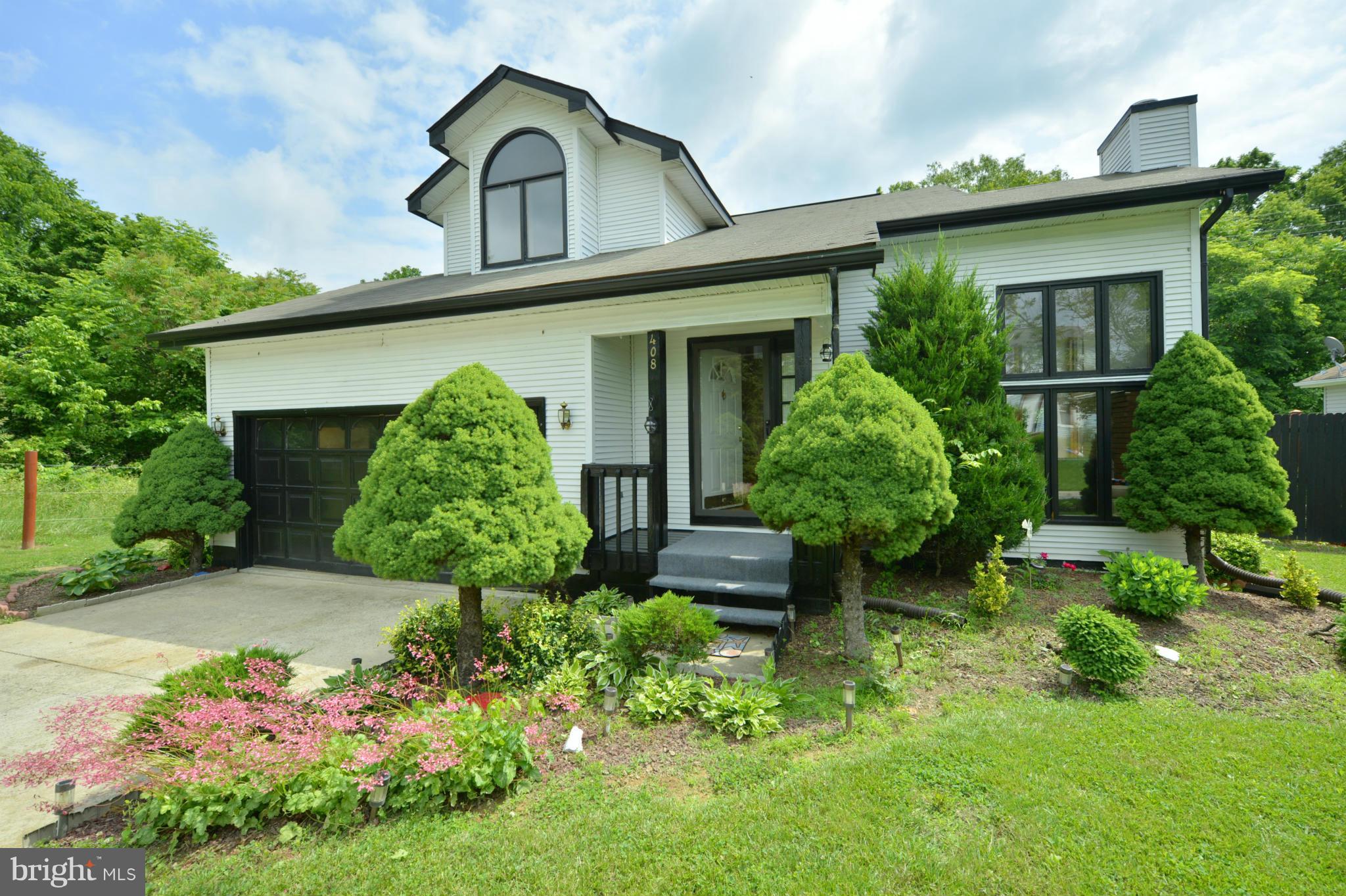 PATRICK HENRY ESTATES - Residential