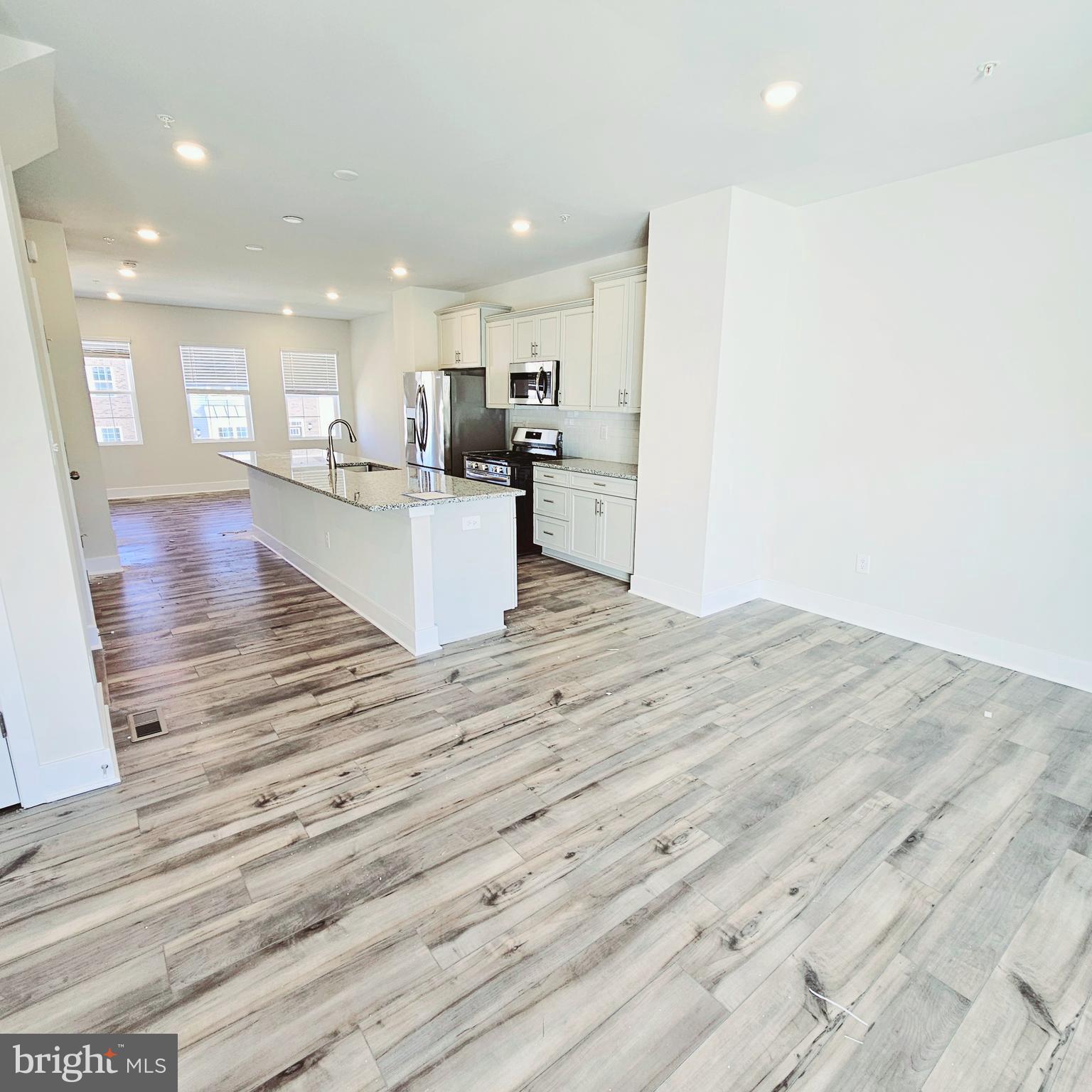 SYCAMORE RIDGE - Residential