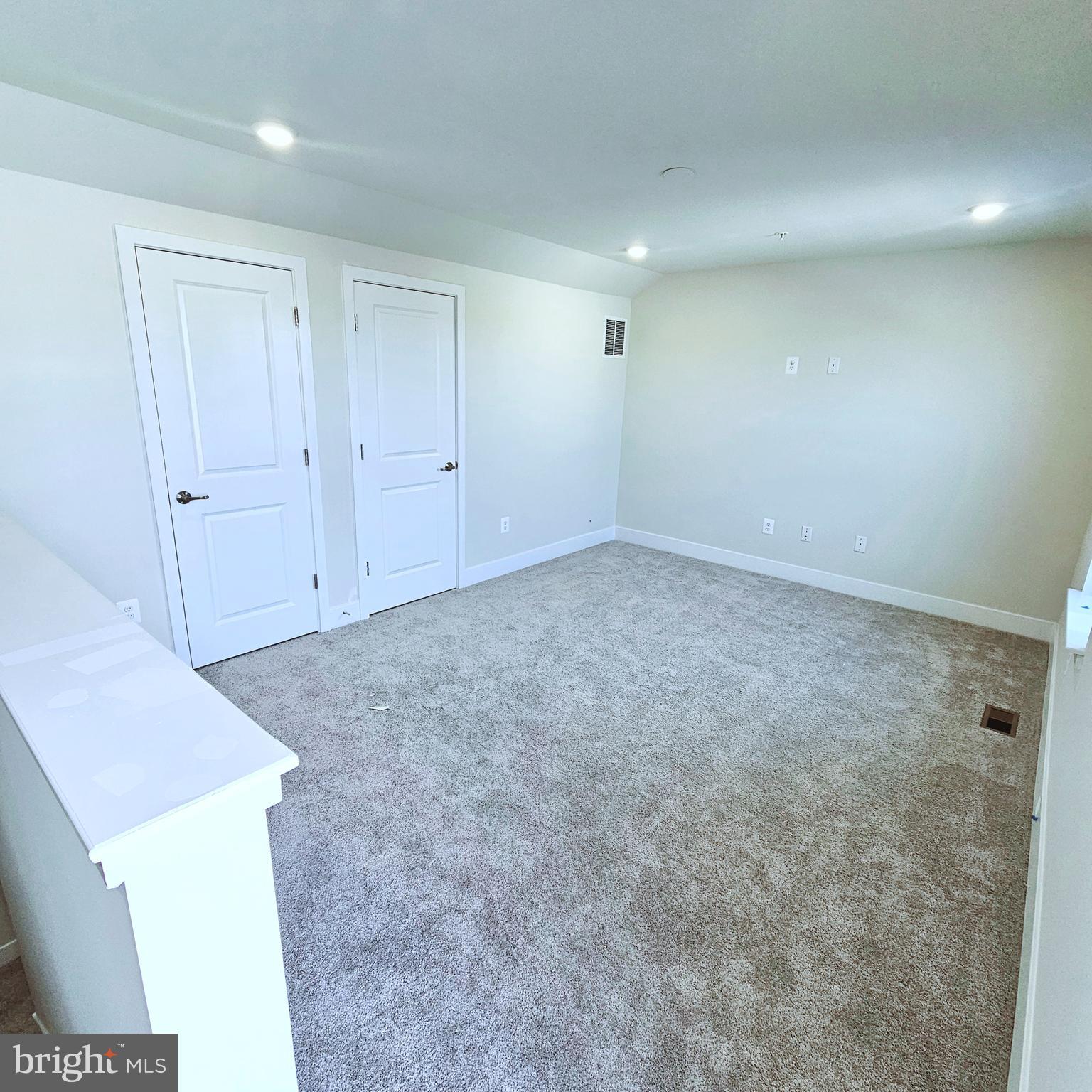 SYCAMORE RIDGE - Residential