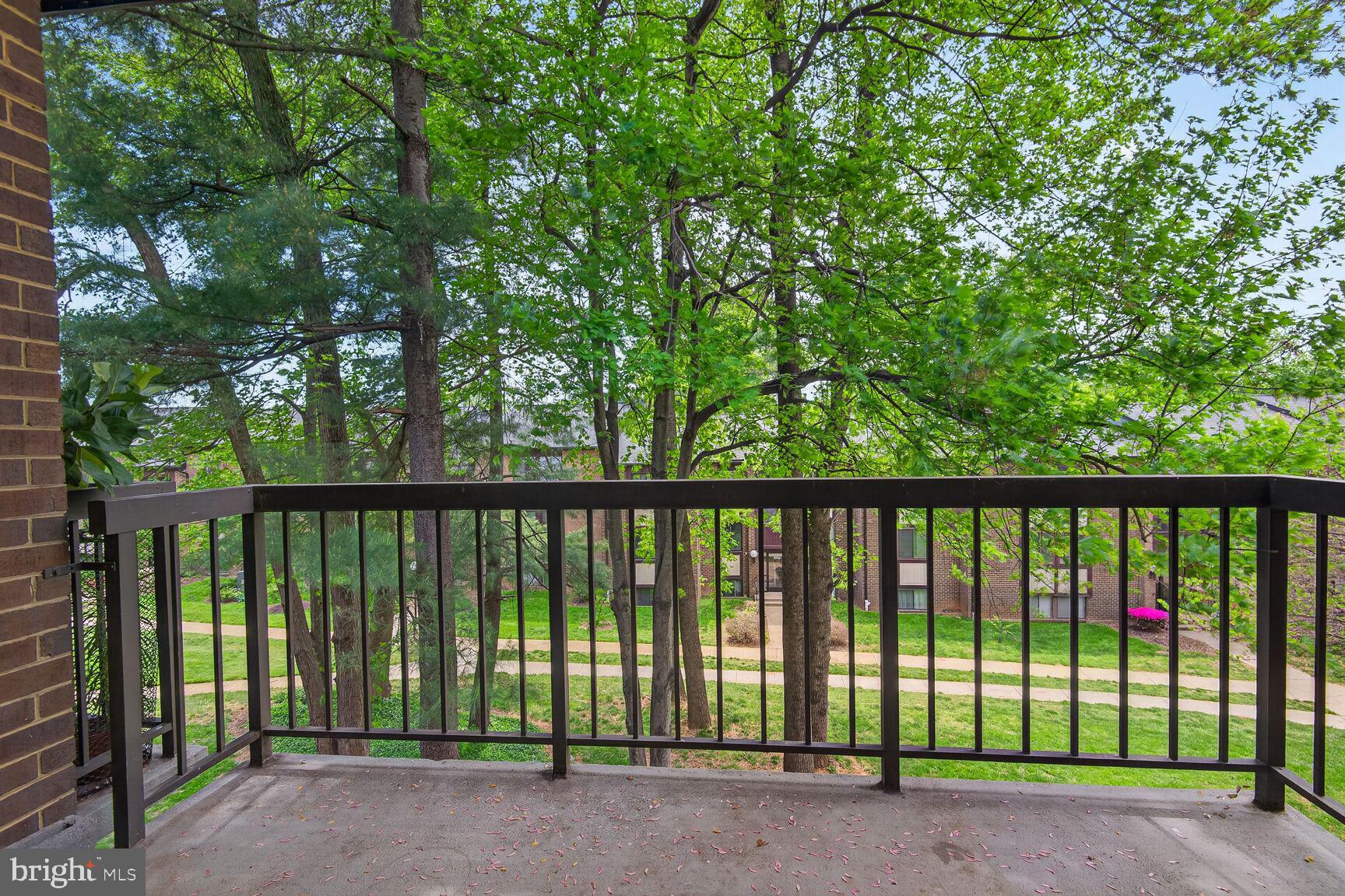 HAWTHORNE VILLAGE - Residential