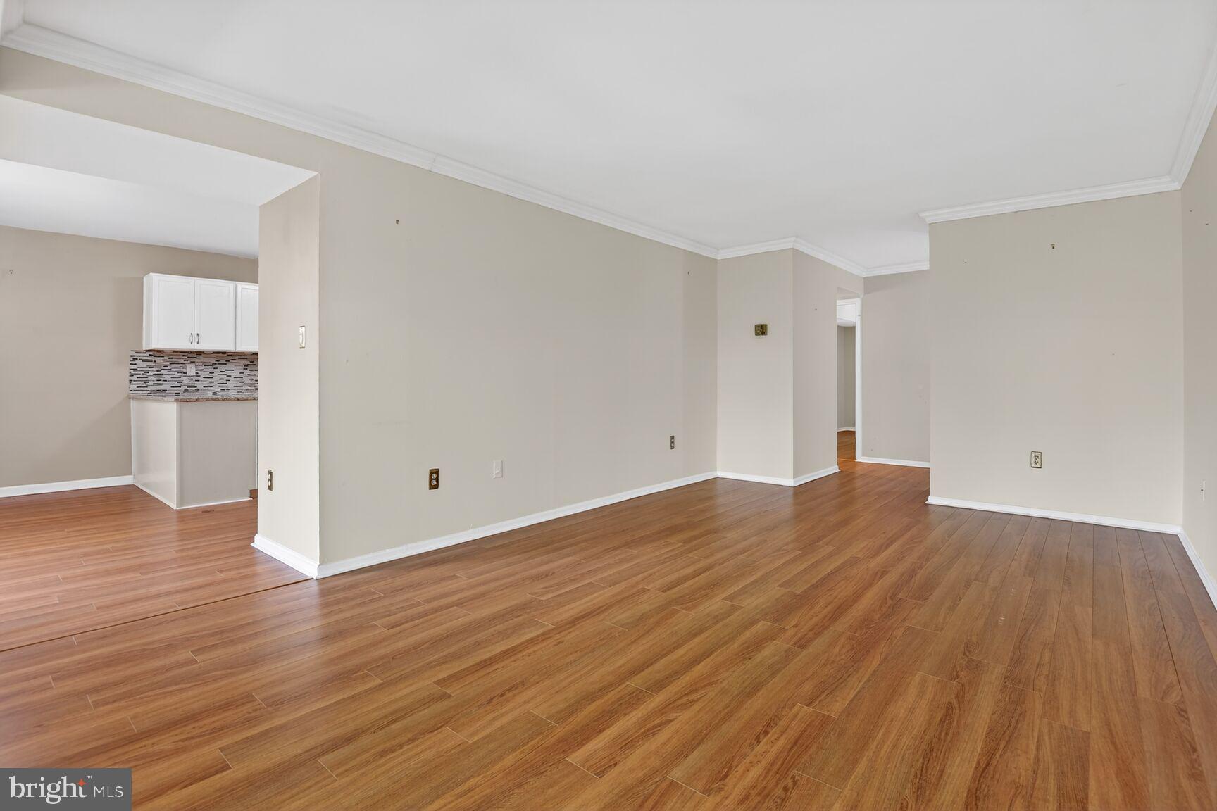 HAWTHORNE VILLAGE - Residential