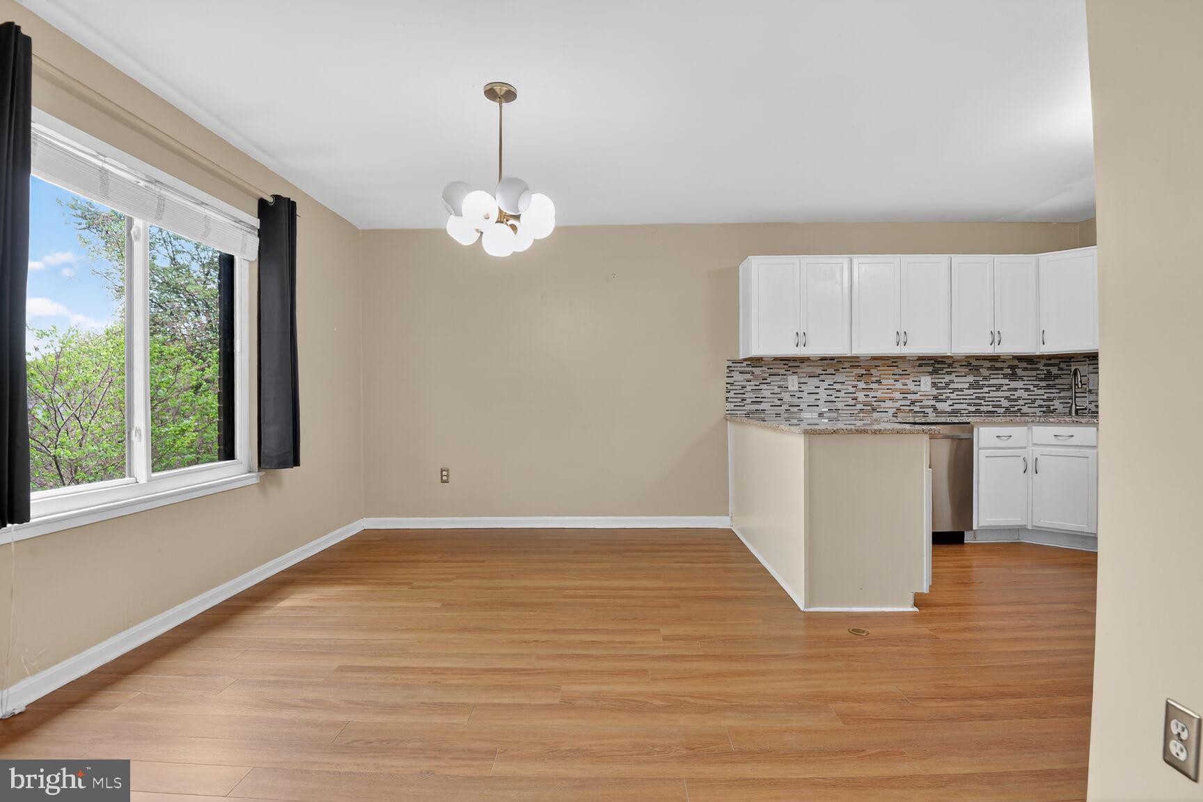 HAWTHORNE VILLAGE - Residential